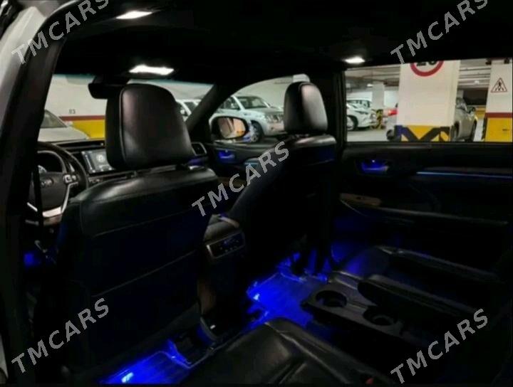 Toyota Highlander 2018 - 600 000 TMT - Дашогуз - img 8