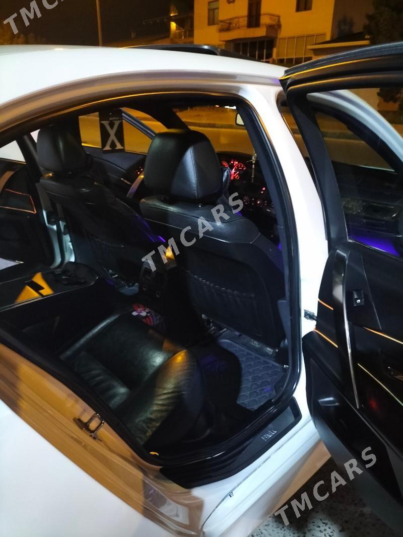BMW E60 2003 - 130 000 TMT - Туркменабат - img 2