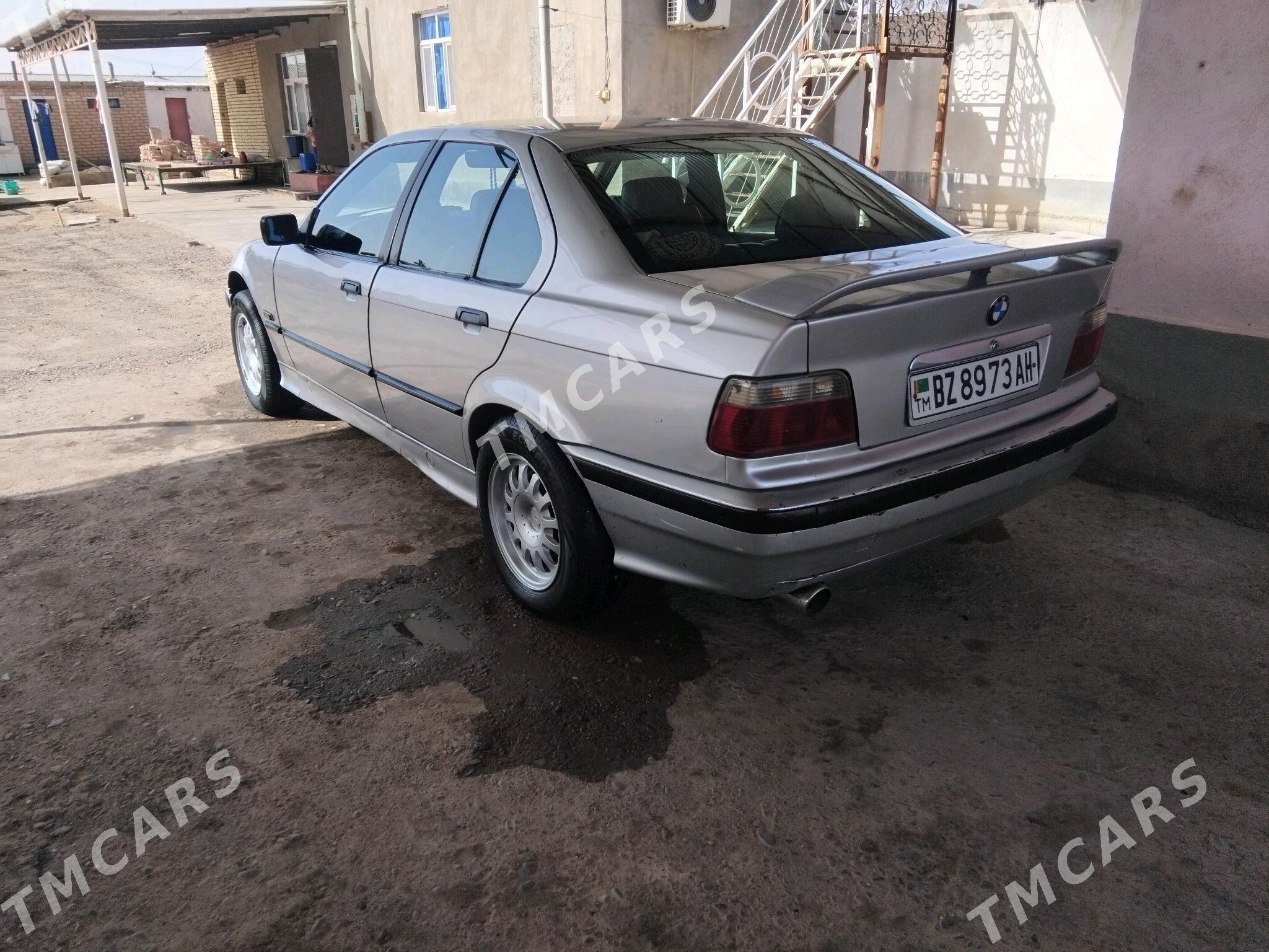 BMW 325 1991 - 25 000 TMT - Sarahs - img 2