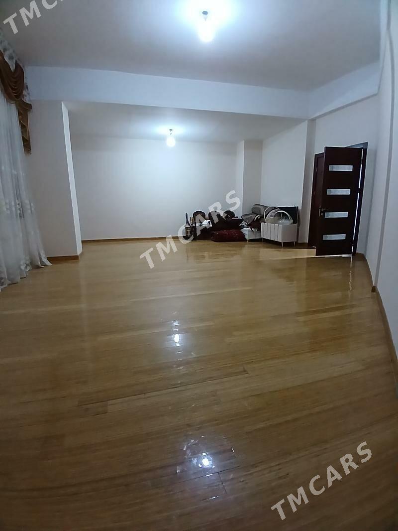Срочно Нефтегаз 4ком 240м² - Aşgabat - img 3
