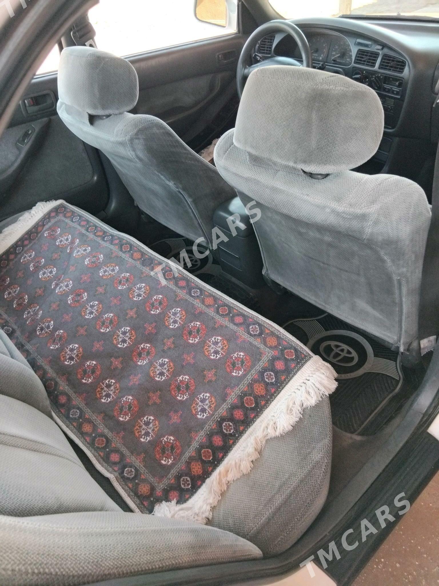 Toyota Camry 1994 - 83 000 TMT - Серахс - img 4