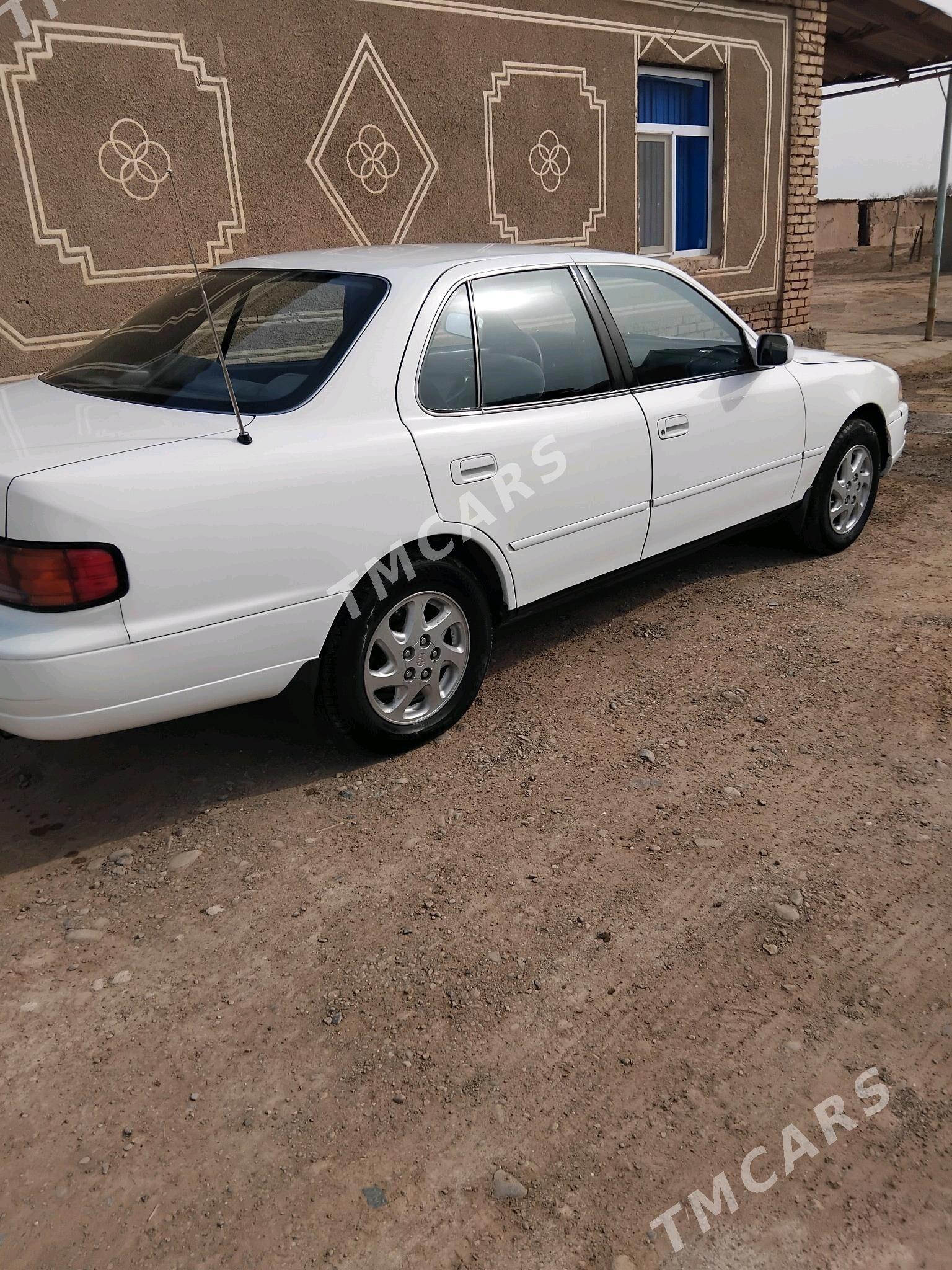 Toyota Camry 1994 - 83 000 TMT - Серахс - img 5