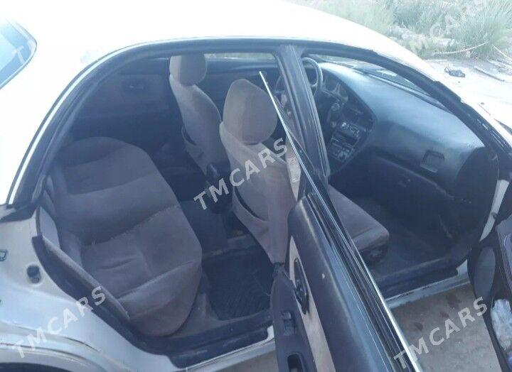 Toyota Carina 1995 - 35 000 TMT - Мары - img 3