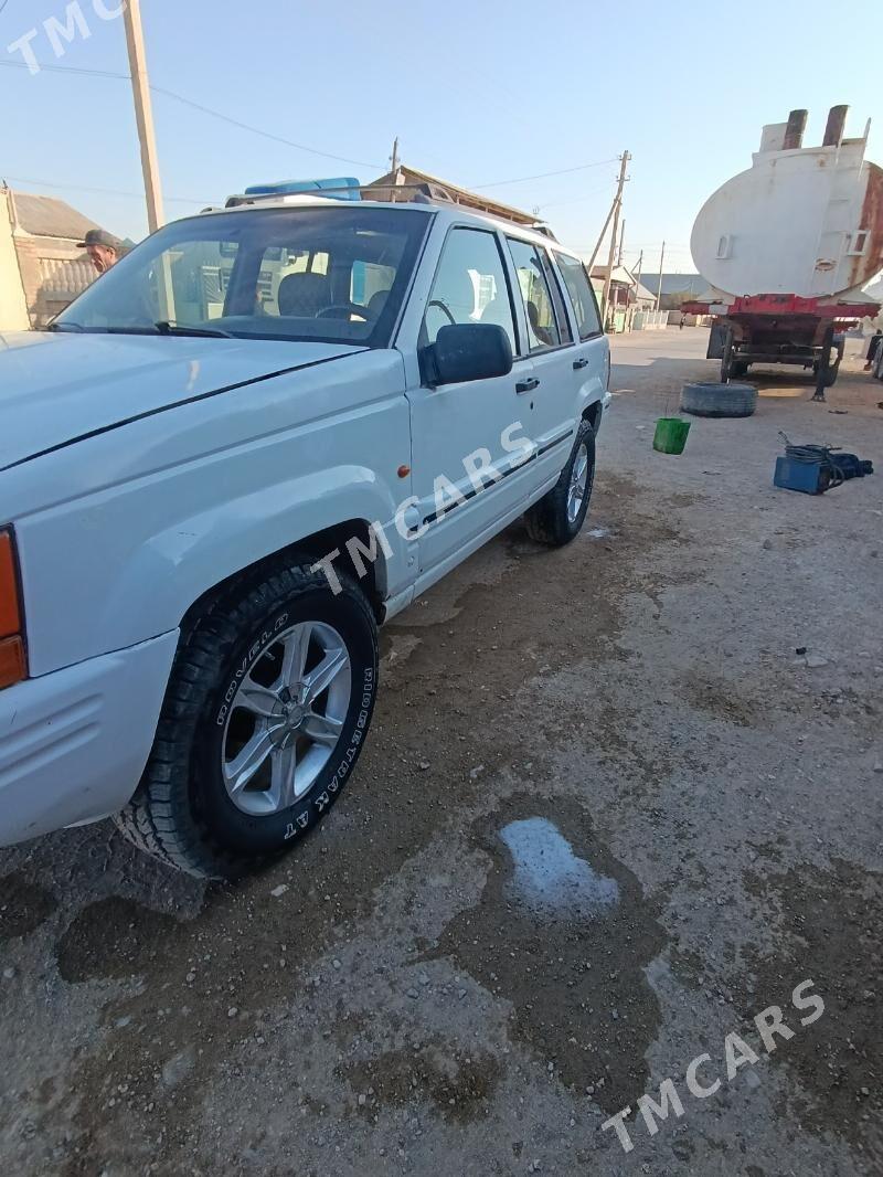 Jeep Grand Cherokee 4xe 1995 - 120 000 TMT - Гумдаг - img 2