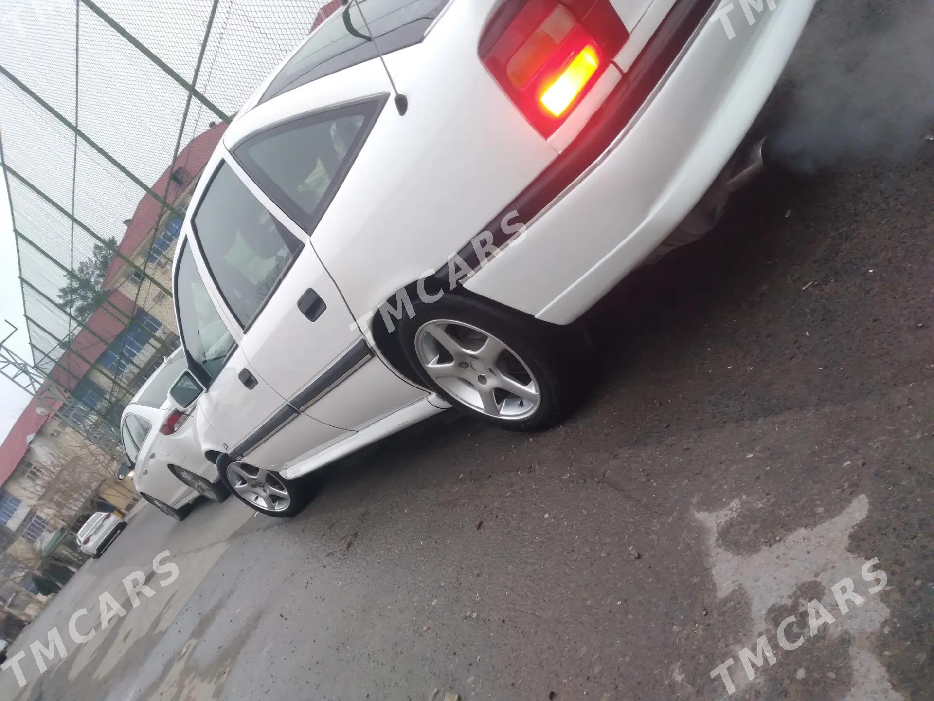 Opel Vectra 1995 - 40 000 TMT - 15-nji tapgyr - img 4