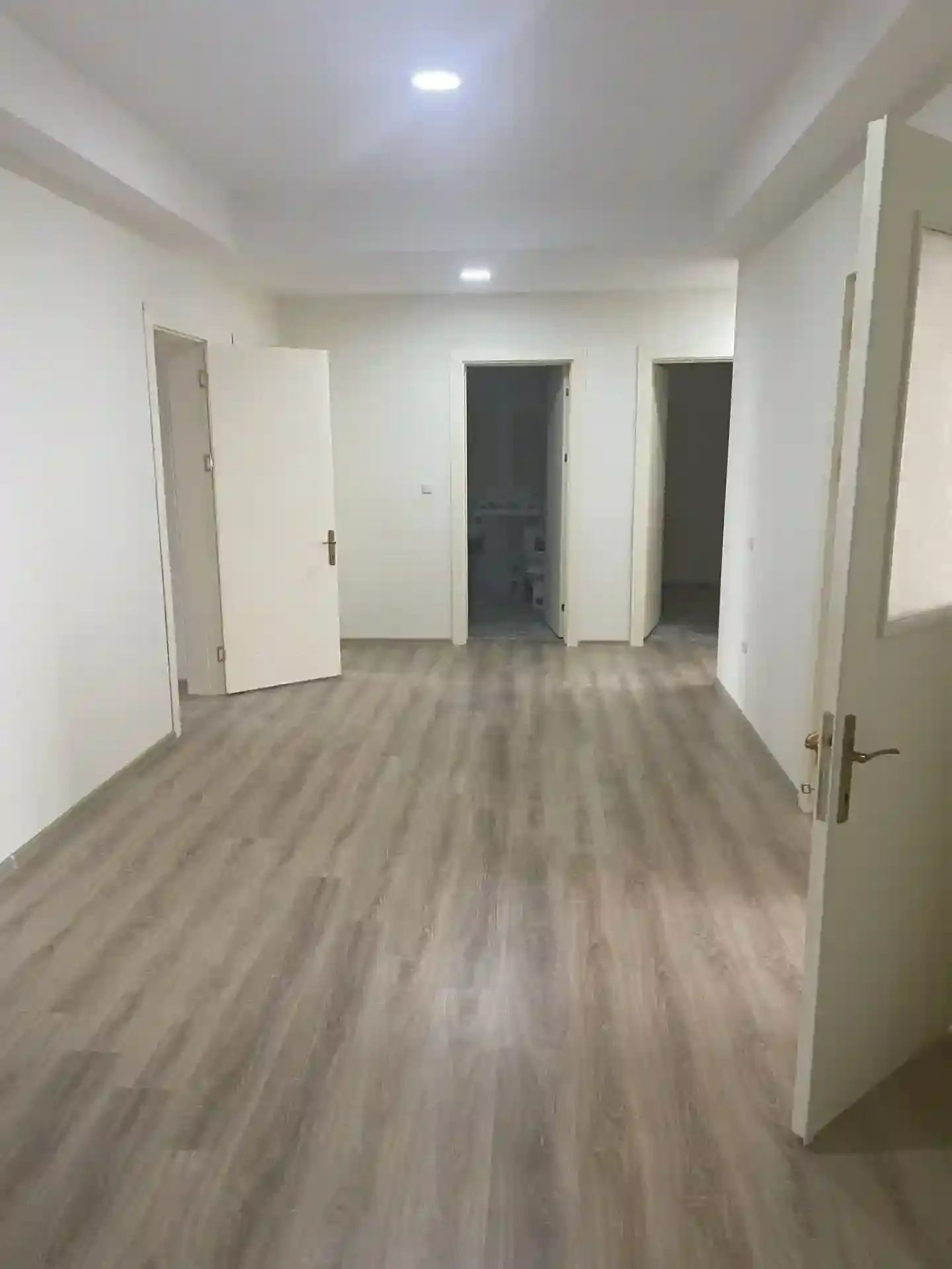 Satlyk Pol elitka 4 Kom 180 m² - Änew - img 6