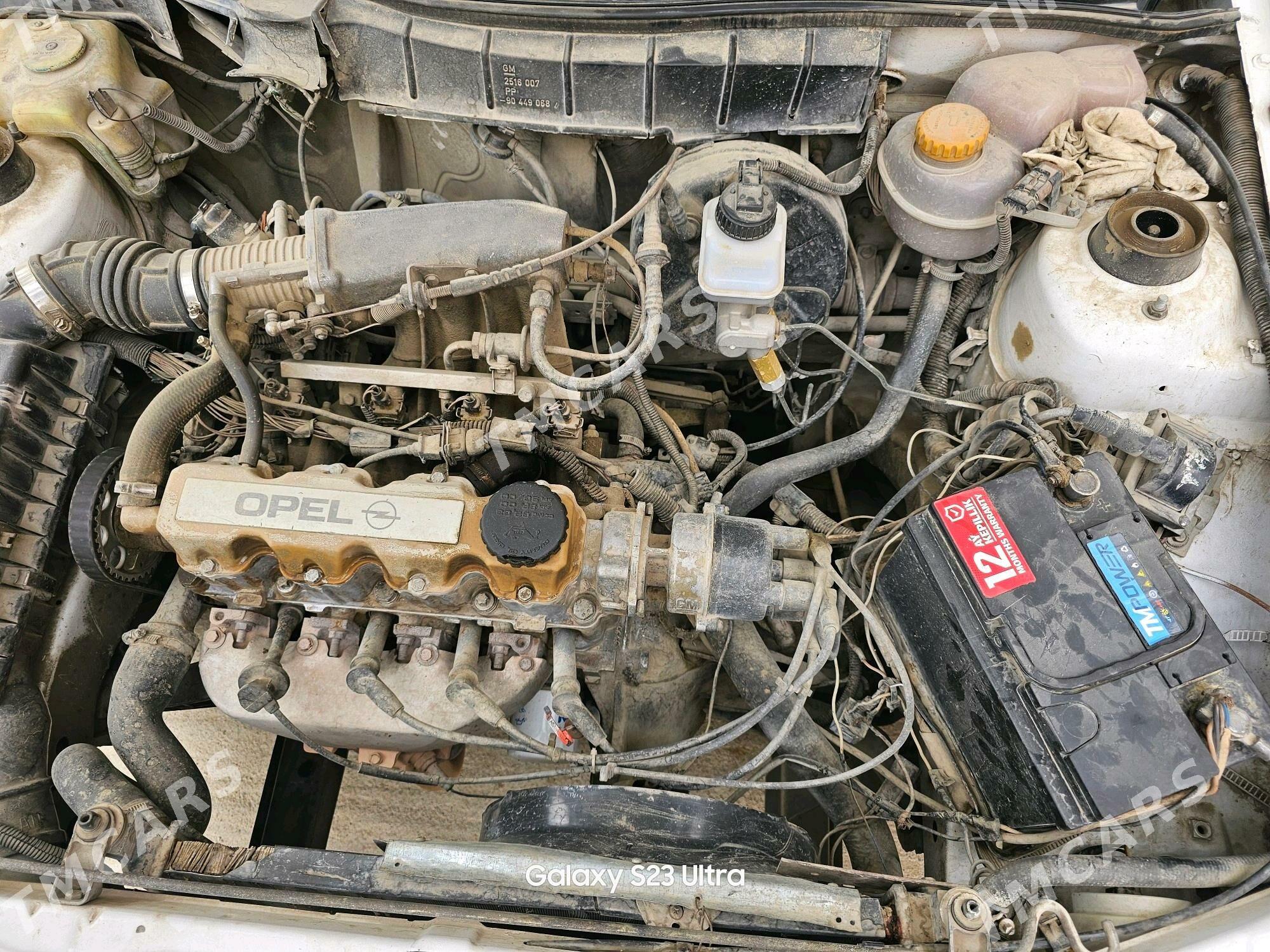 Opel Astra 1992 - 33 000 TMT - Bäherden - img 6