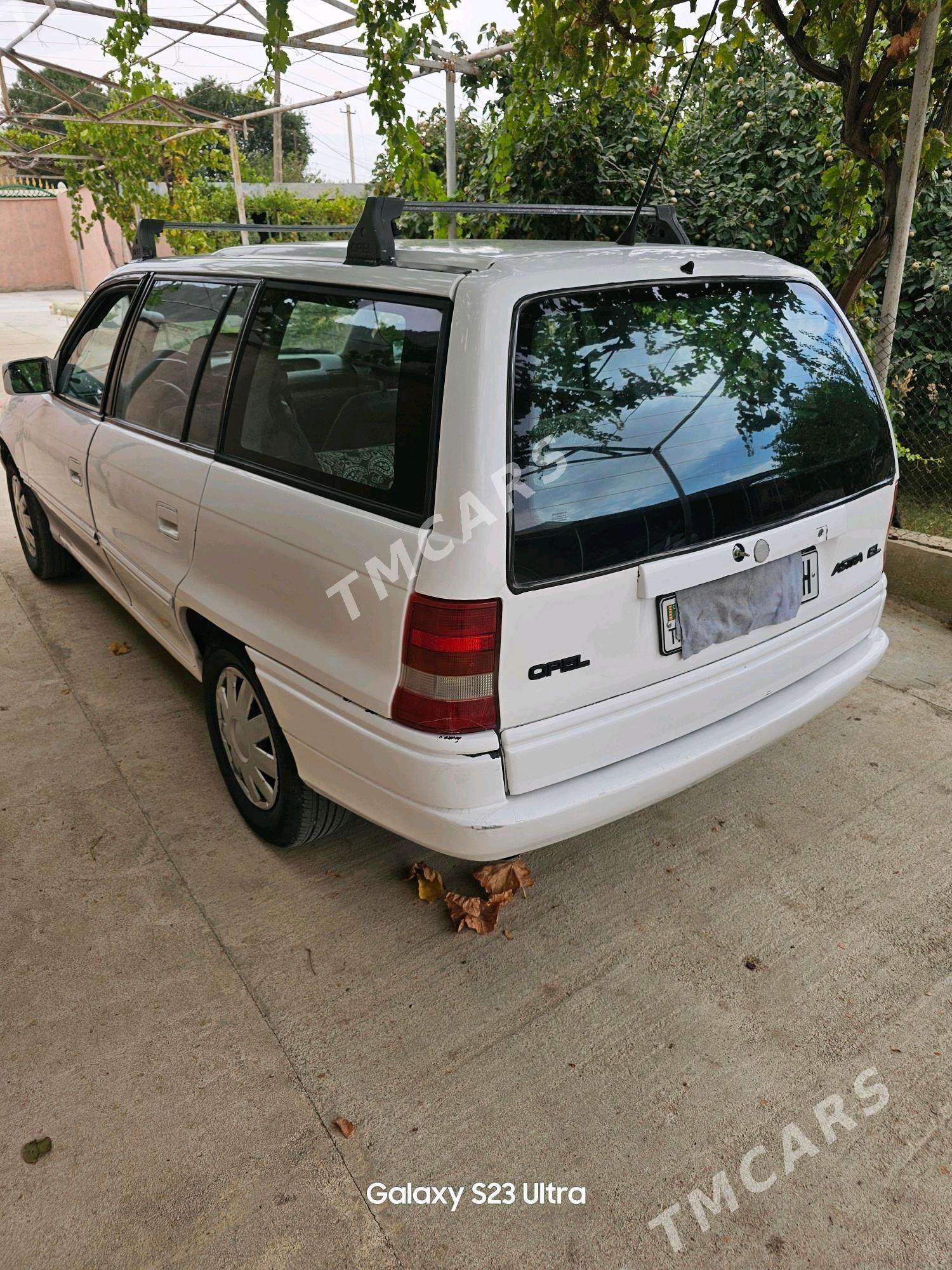 Opel Astra 1992 - 33 000 TMT - Bäherden - img 3