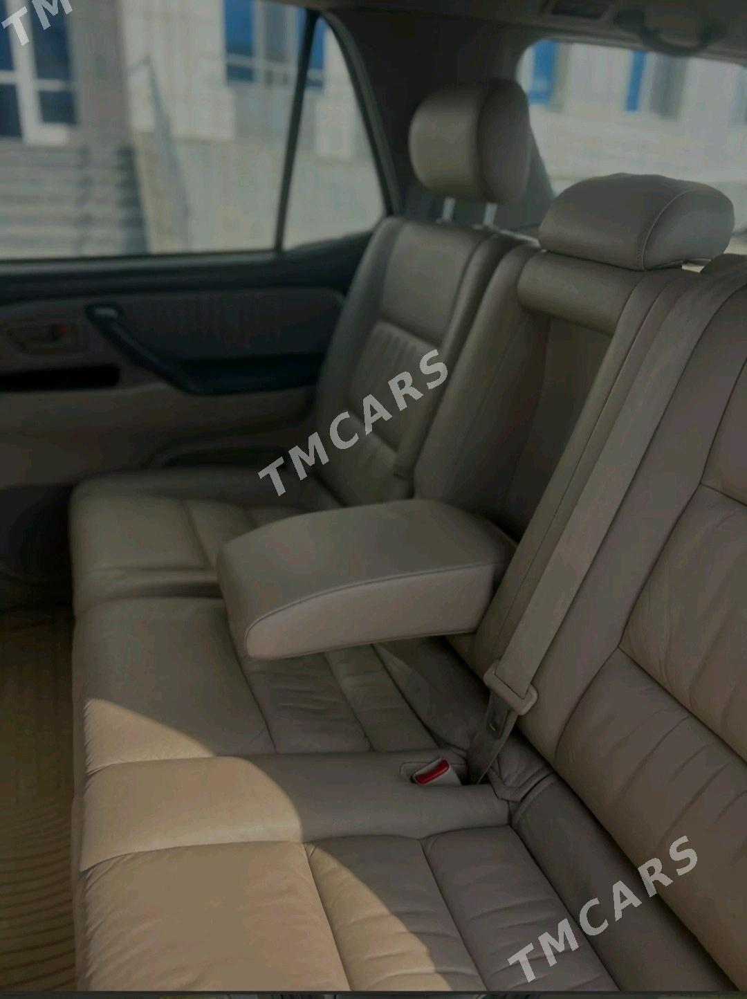 Toyota Sequoia 2001 - 260 000 TMT - Балканабат - img 7