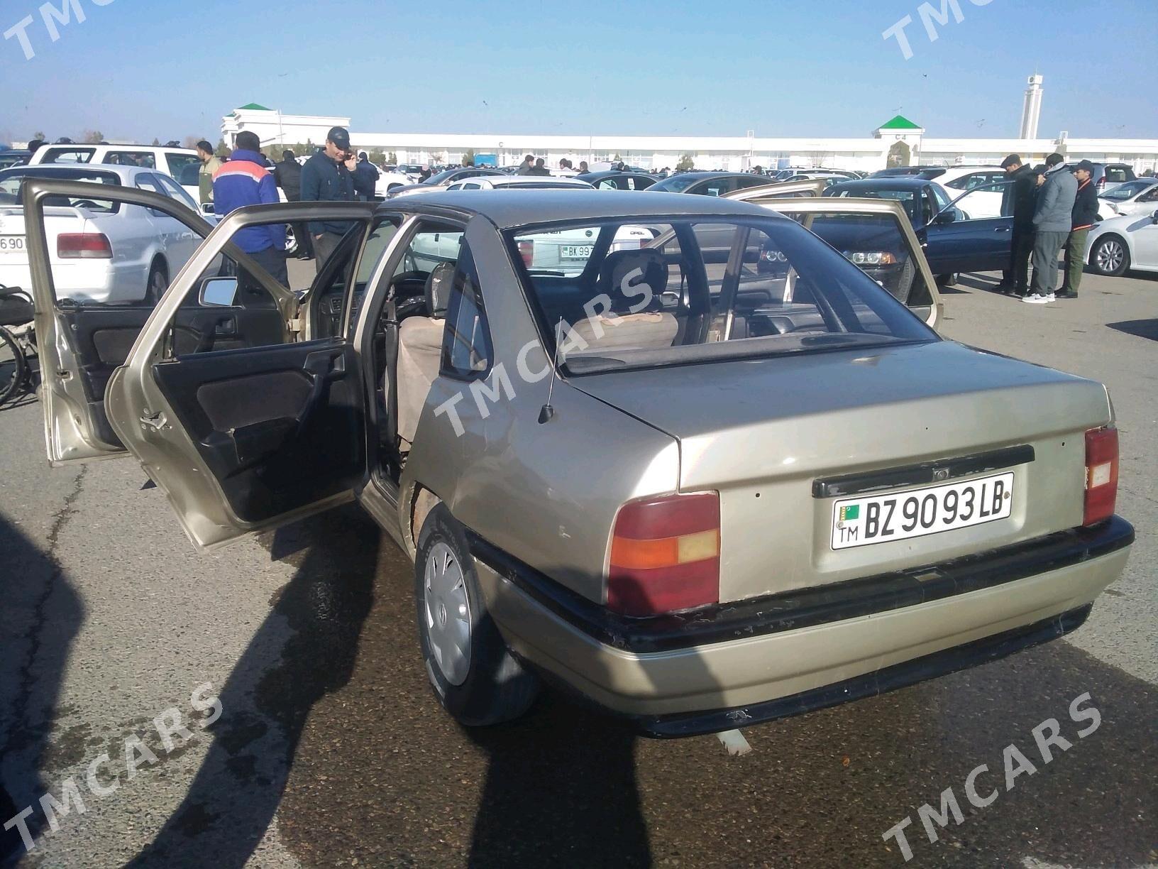 Opel Vectra 1991 - 22 000 TMT - Сакар - img 2