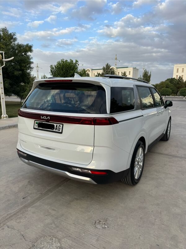 Kia Carnival 2023 - 1 080 000 TMT - Ашхабад - img 5