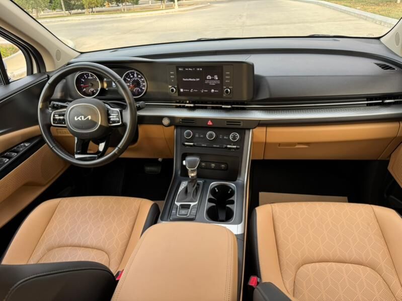 Kia Carnival 2023 - 1 080 000 TMT - Ашхабад - img 9