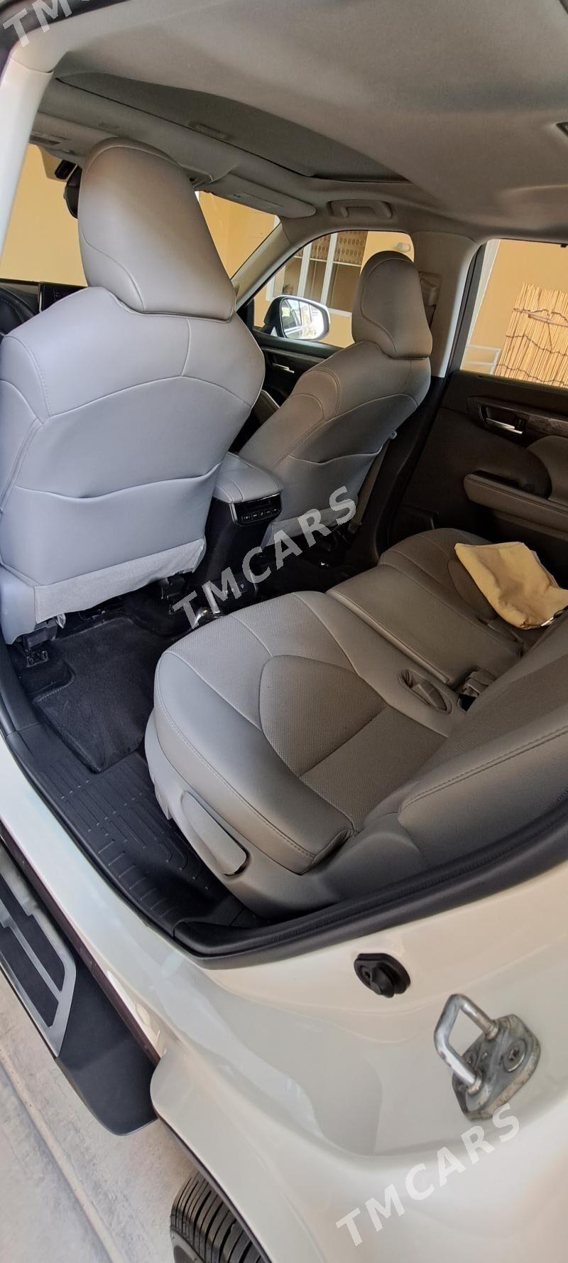 Toyota Highlander 2022 - 630 000 TMT - Ашхабад - img 3