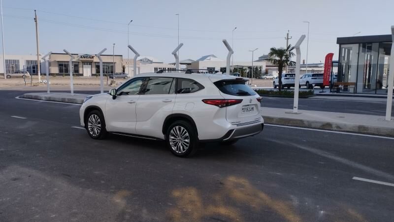 Toyota Highlander 2021 - 700 000 TMT - Mary - img 8