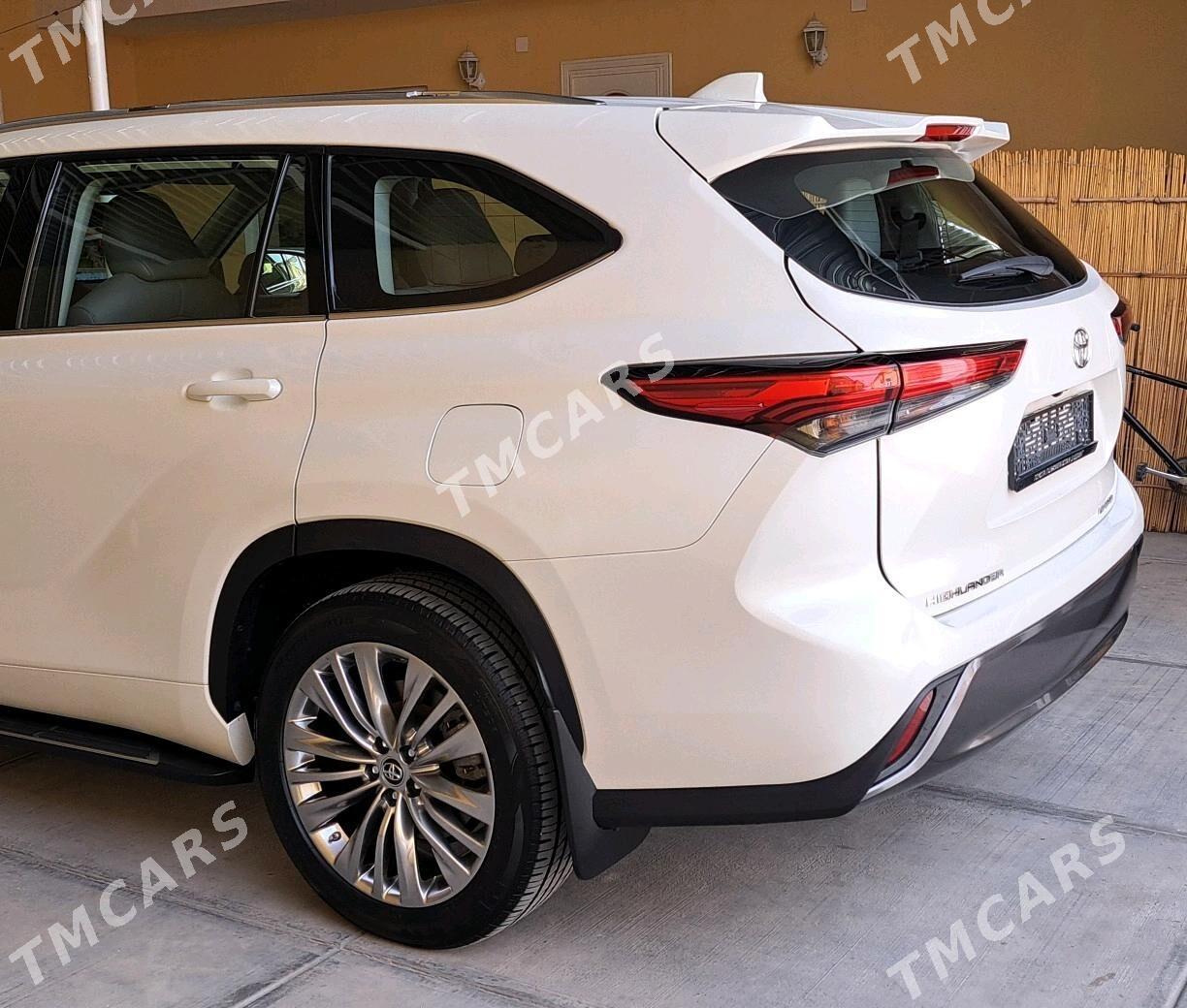 Toyota Highlander 2022 - 630 000 TMT - Ашхабад - img 5