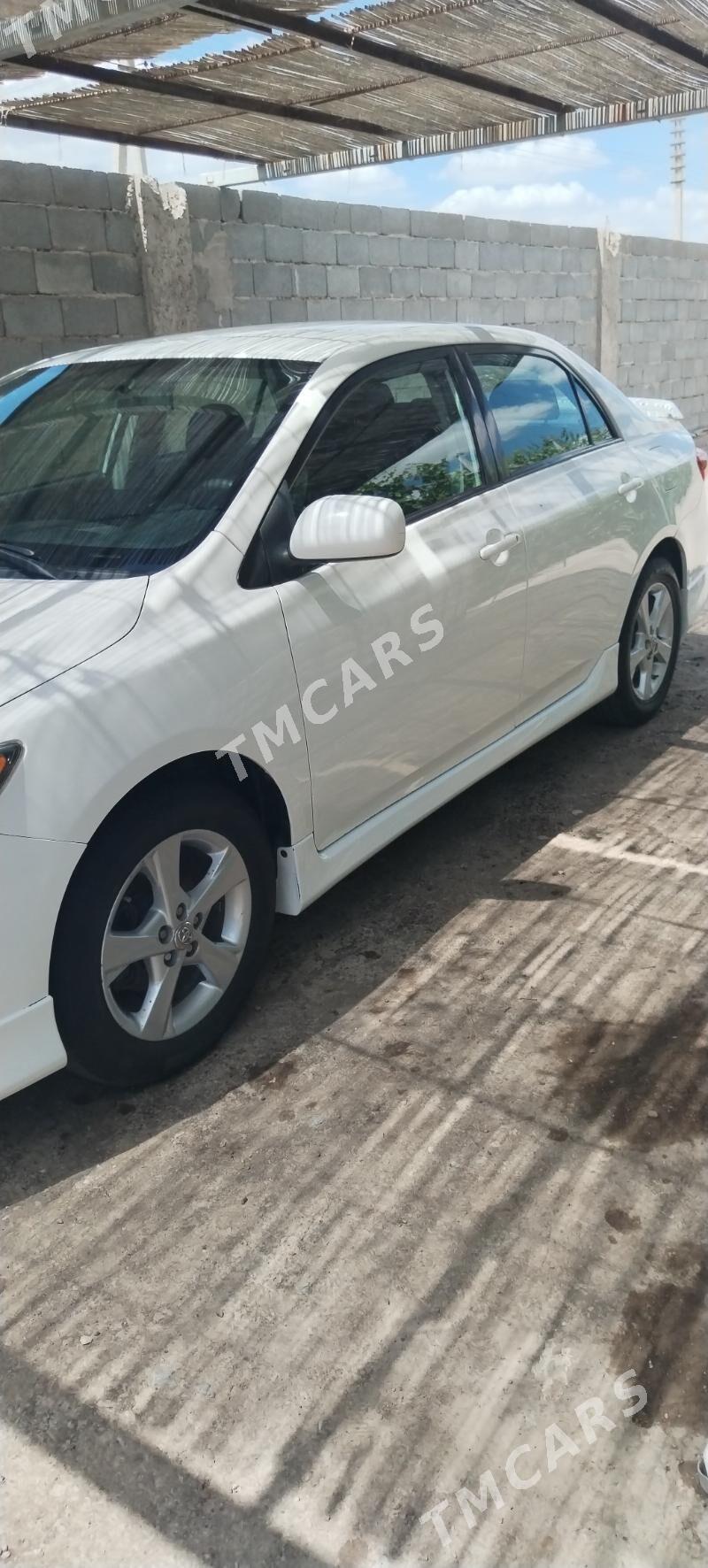 Toyota Corolla 2011 - 150 000 TMT - Дашогуз - img 5
