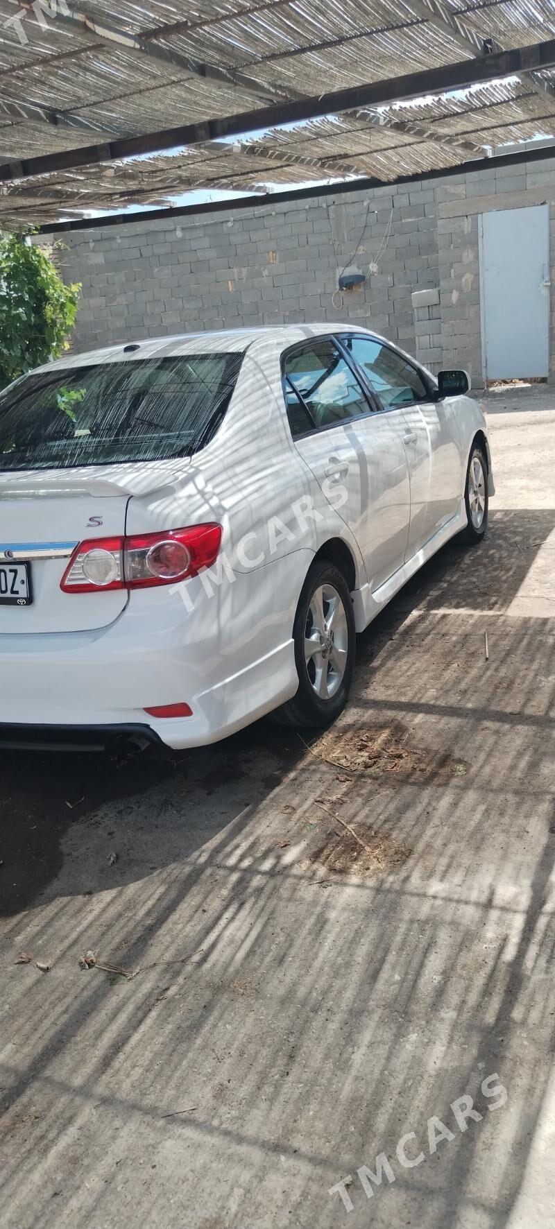 Toyota Corolla 2011 - 150 000 TMT - Дашогуз - img 7