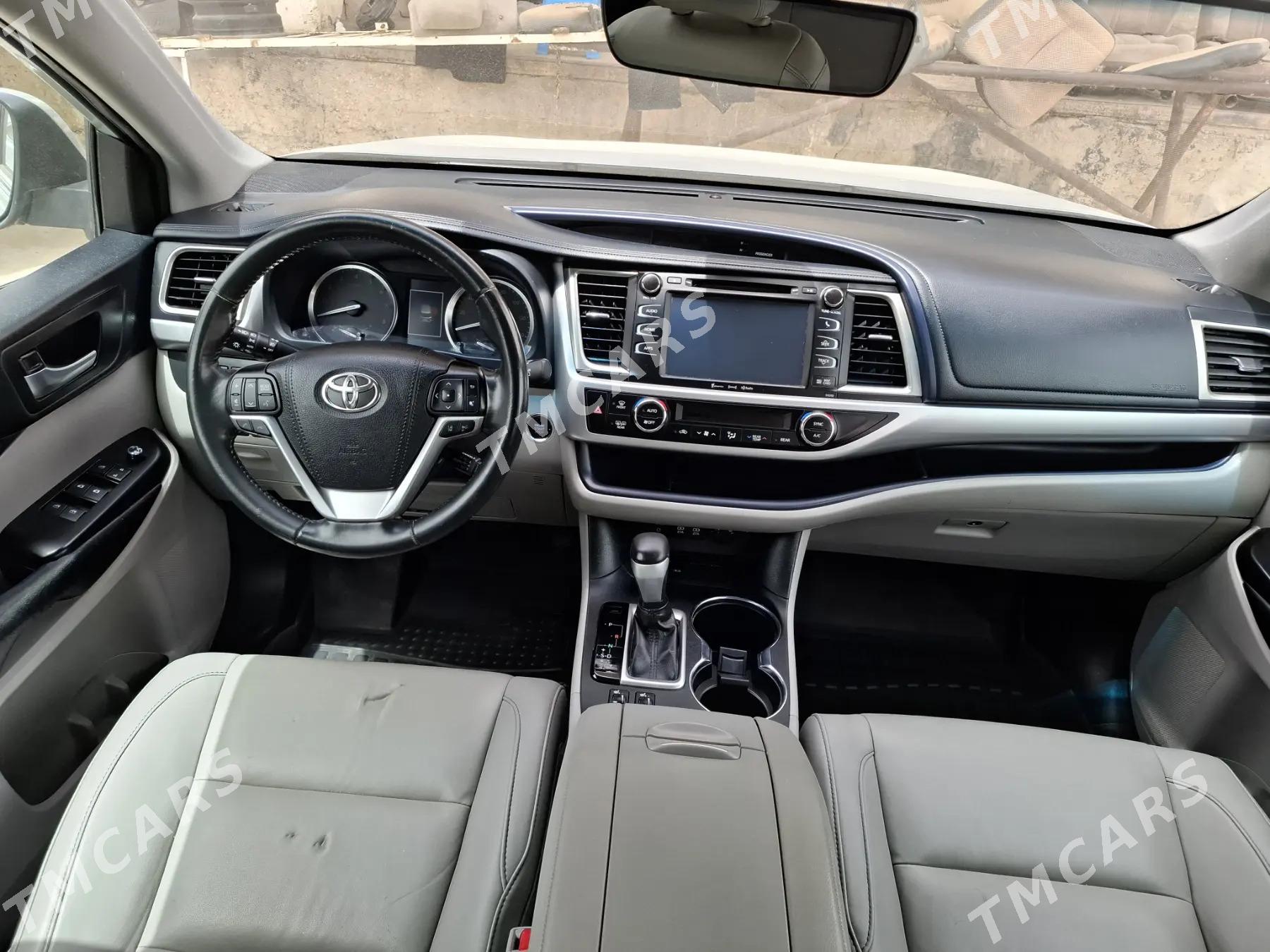 Toyota Highlander 2019 - 412 000 TMT - Мары - img 5