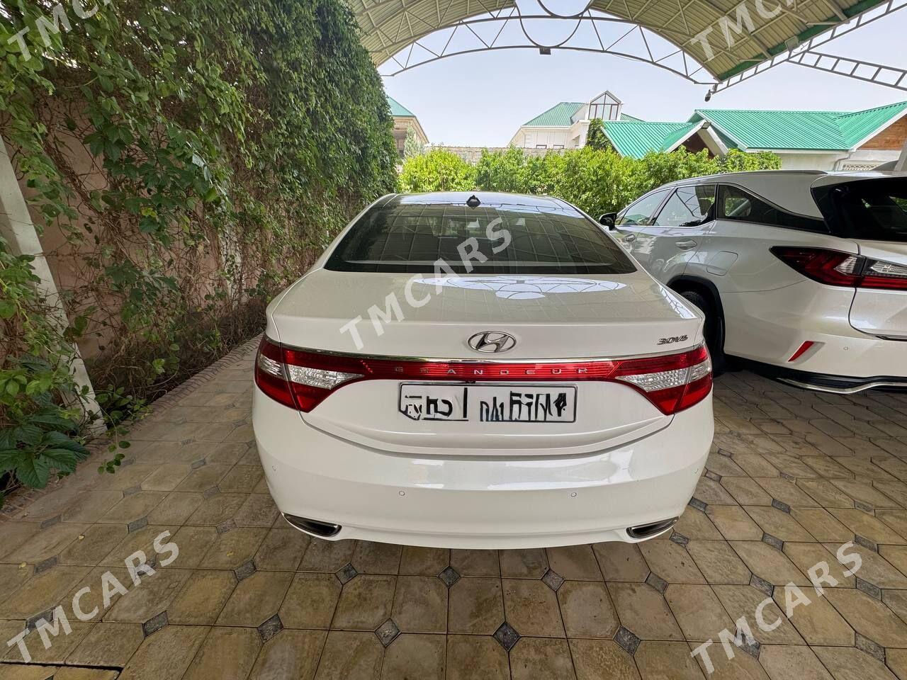 Hyundai Grandeur 2013 - 300 000 TMT - Мир 2 - img 6