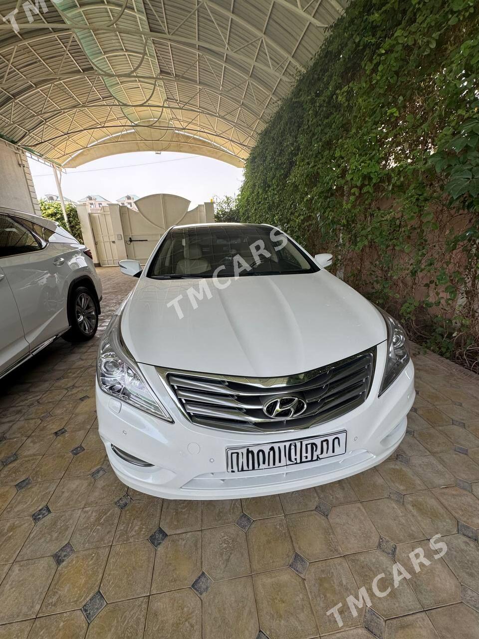 Hyundai Grandeur 2013 - 300 000 TMT - Мир 2 - img 7