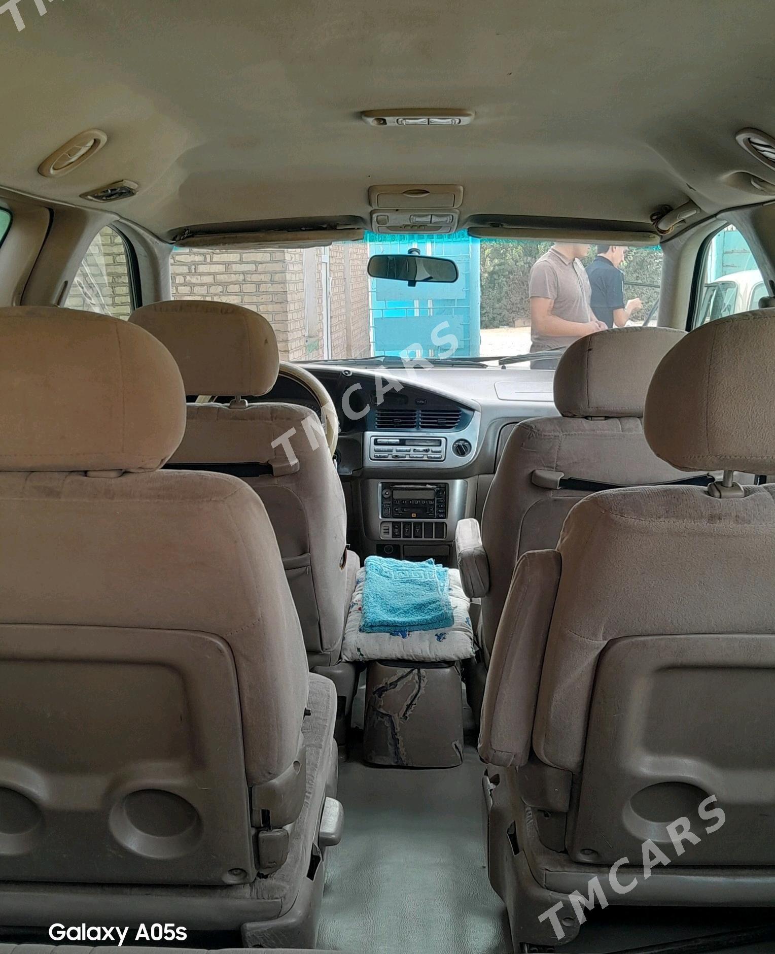 Toyota Sienna 2002 - 140 000 TMT - Babadaýhan - img 4