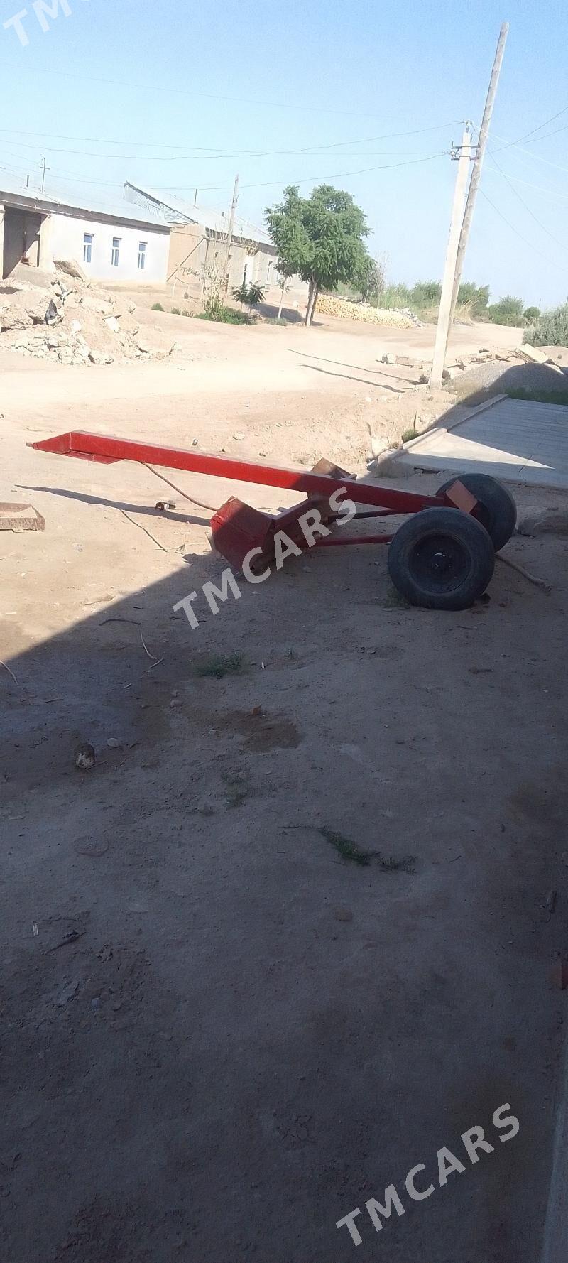 MTZ 80 1992 - 85 000 TMT - Farap - img 2