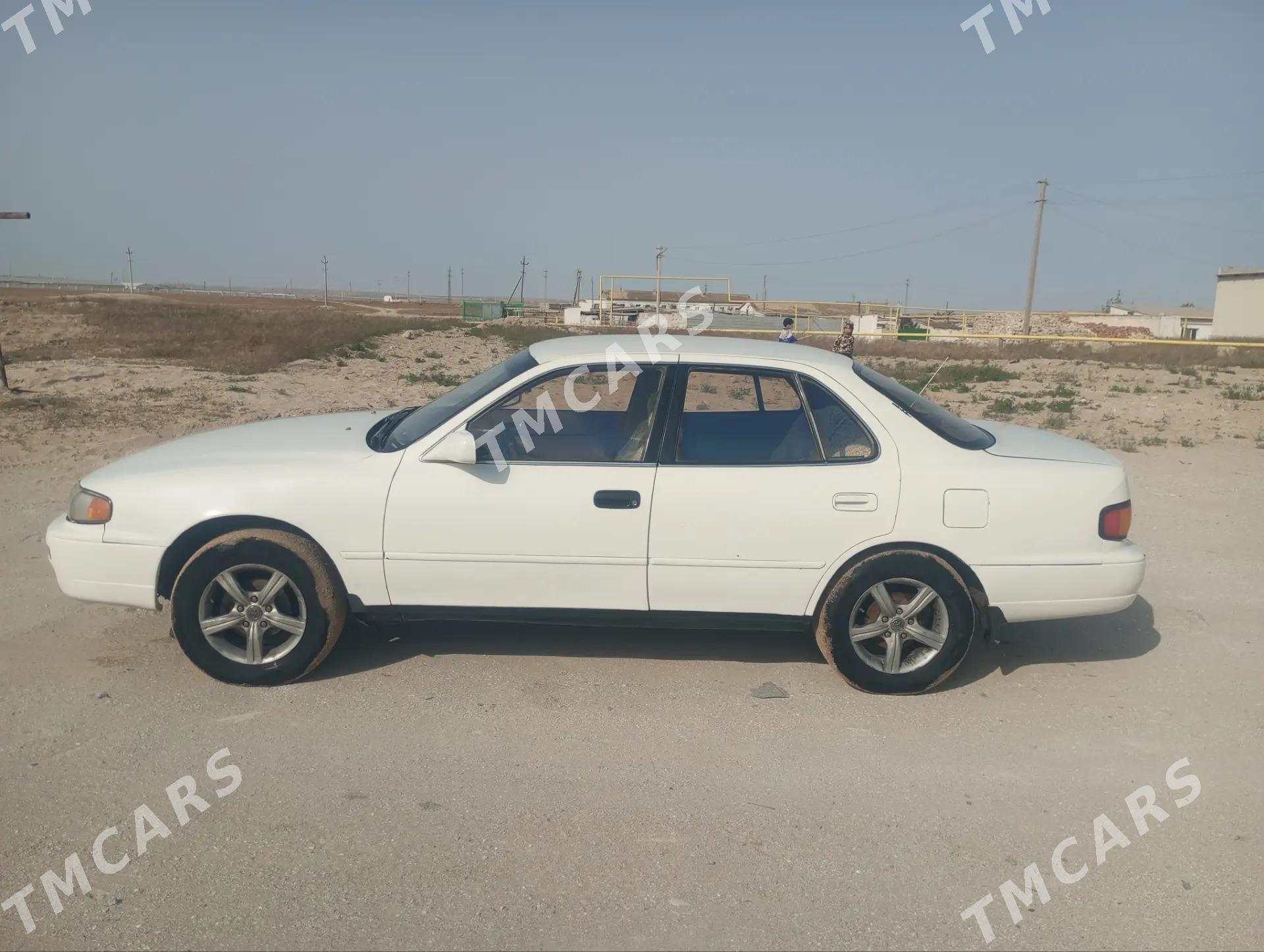 Toyota Camry 1994 - 70 000 TMT - Garabogaz - img 3