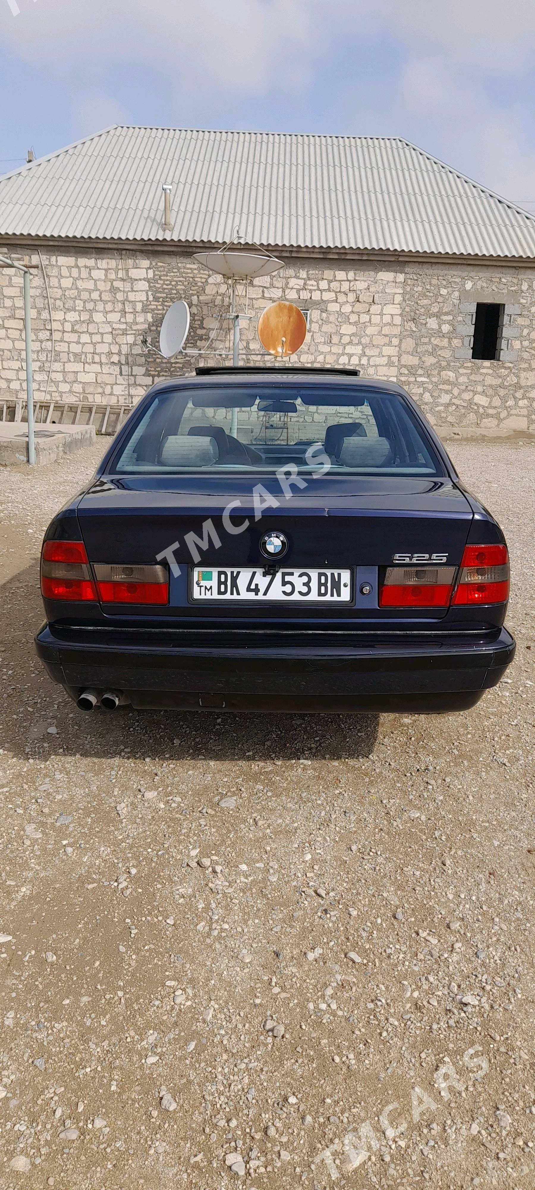 BMW 525 1992 - 64 000 TMT - Balkanabat - img 2