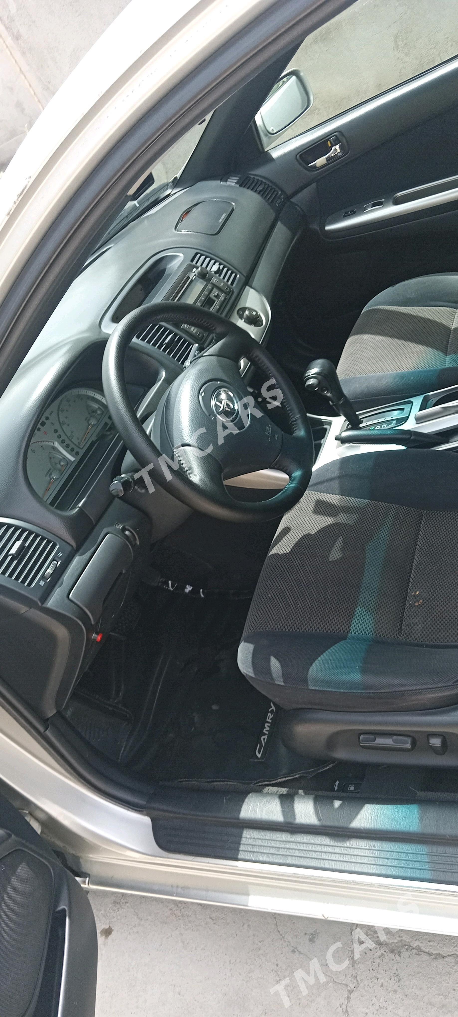 Toyota Camry 2003 - 142 000 TMT - Bäherden - img 6
