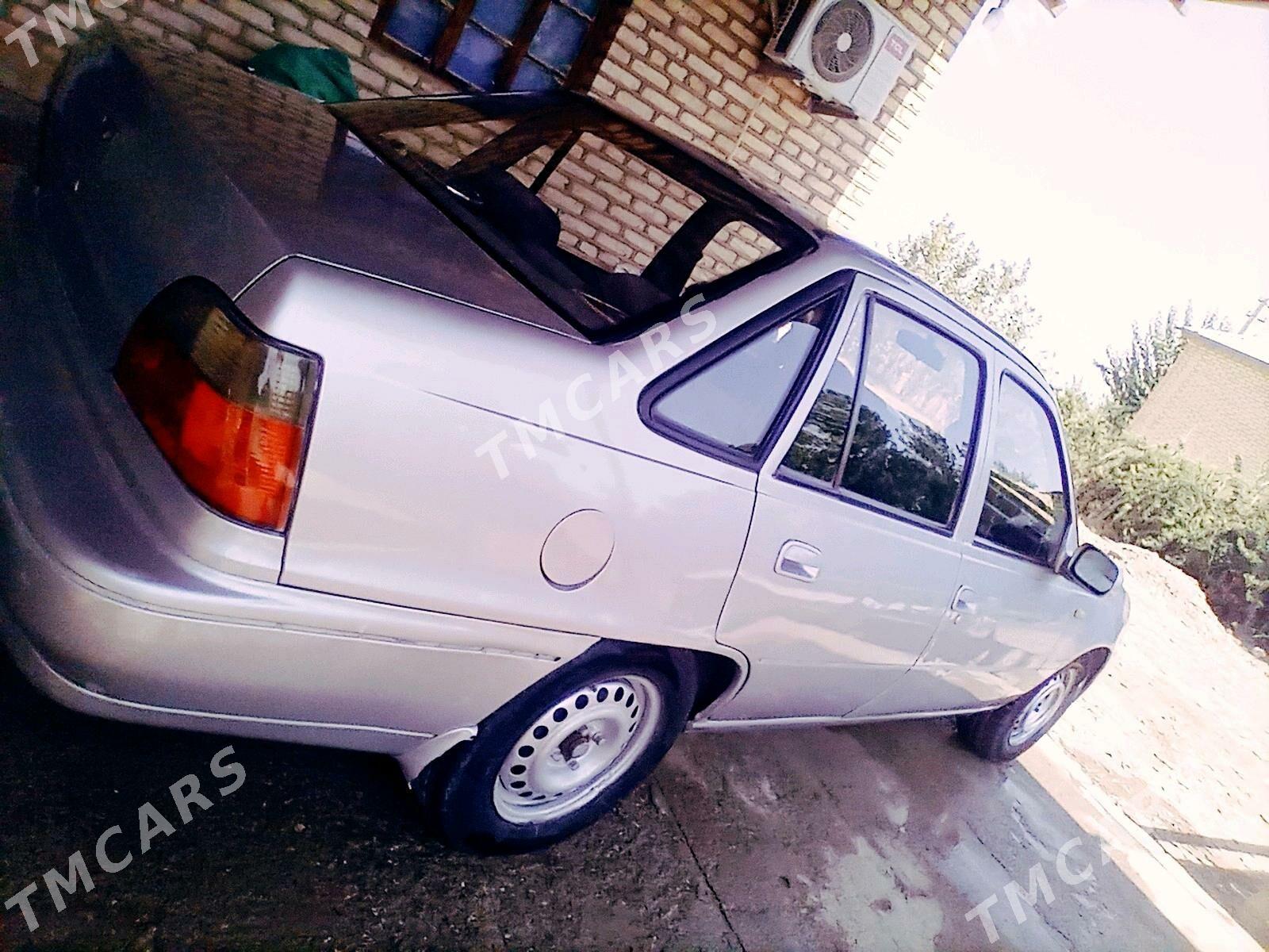 Daewoo Nexia 2001 - 27 000 TMT - Теджен - img 8