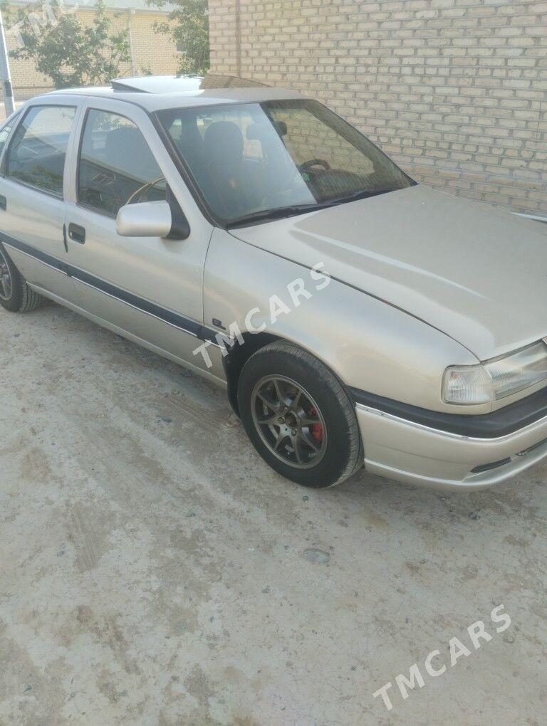 Opel Vectra 1990 - 38 000 TMT - Мургап - img 2