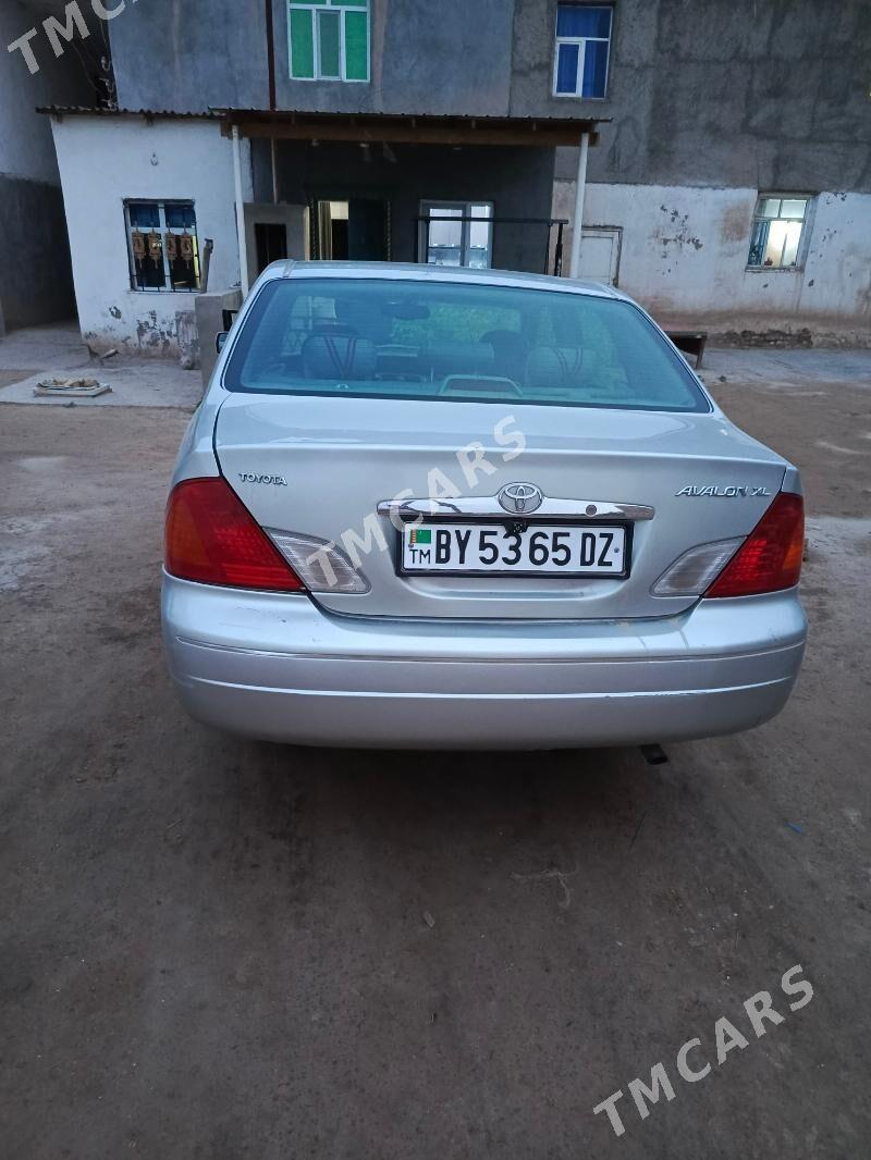 Toyota Avalon 2001 - 150 000 TMT - етр. Туркменбаши - img 3