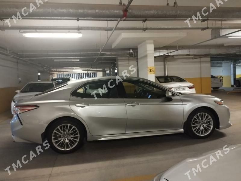 Toyota Camry 2018 - 260 000 TMT - Ашхабад - img 8