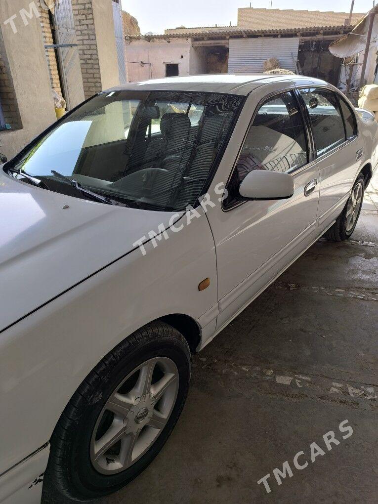 Nissan Maxima 1997 - 50 000 TMT - Туркменабат - img 2