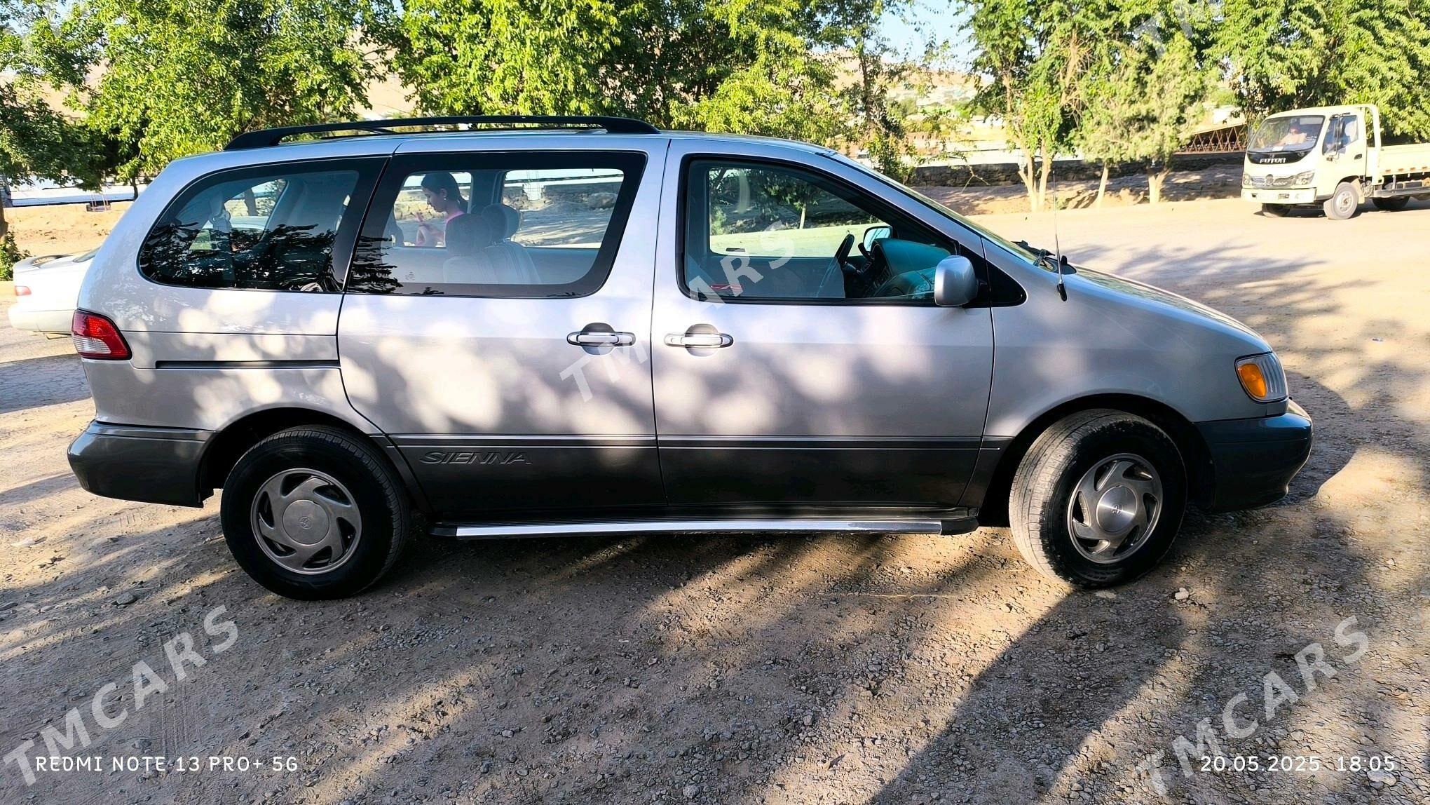 Toyota Sienna 2001 - 185 000 TMT - Керки - img 5