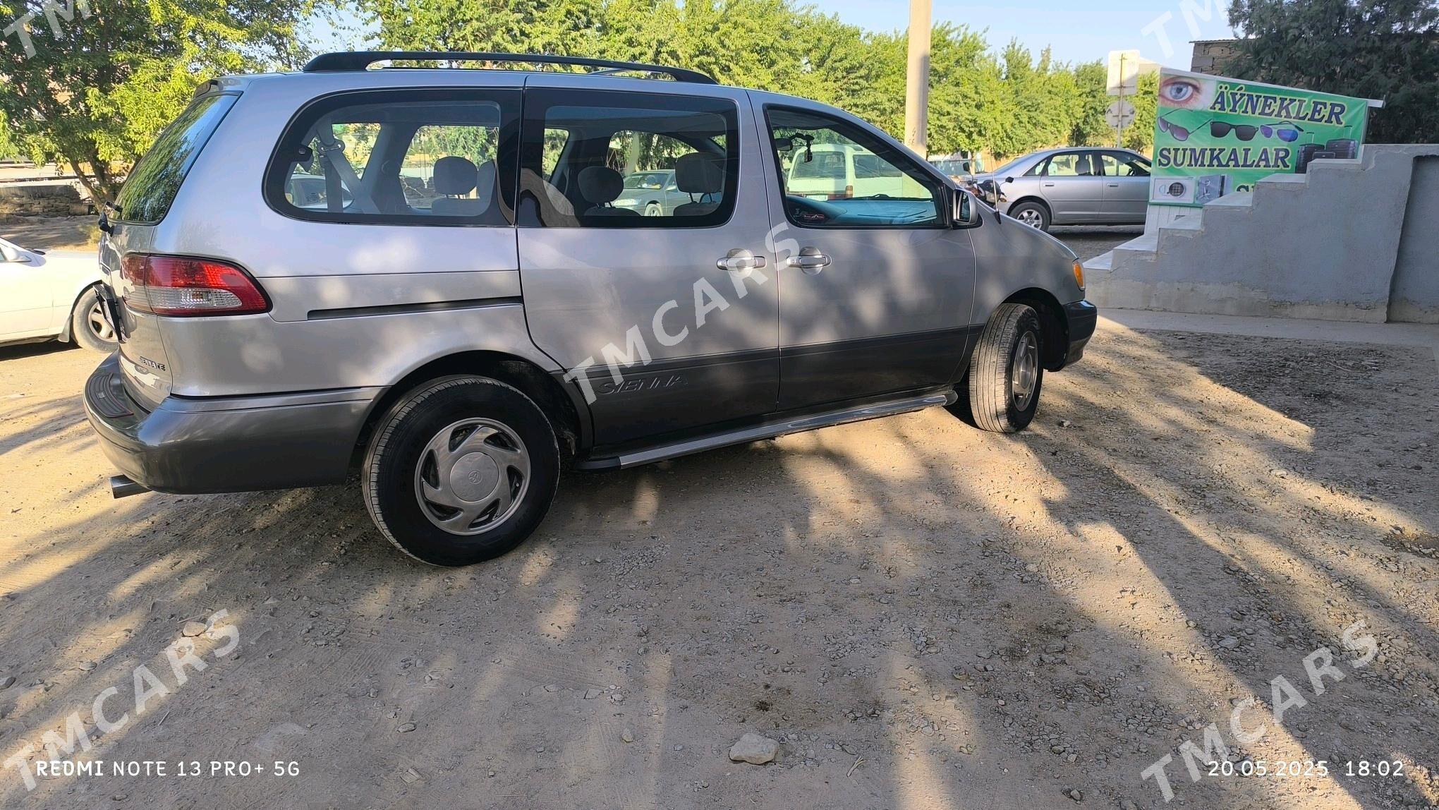 Toyota Sienna 2001 - 185 000 TMT - Керки - img 8