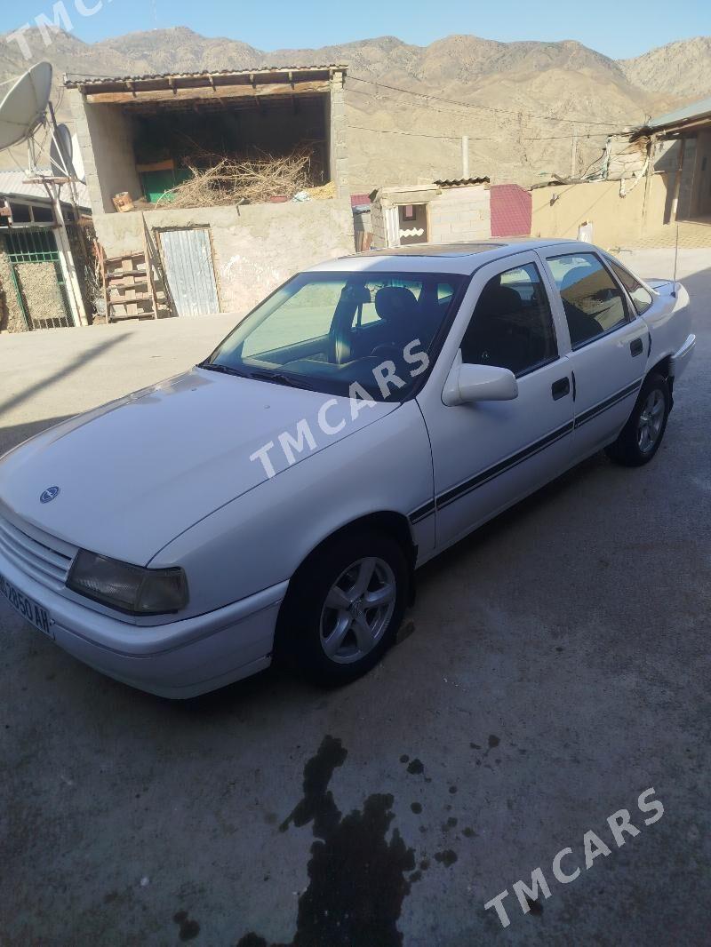 Opel Vectra 1990 - 32 000 TMT - Bäherden - img 4