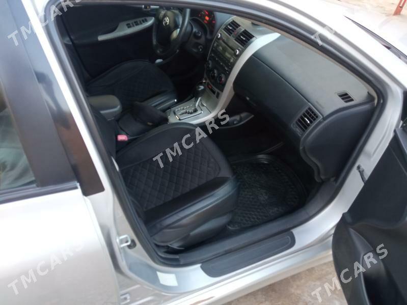 Toyota Corolla 2010 - 130 000 TMT - Türkmenabat - img 2