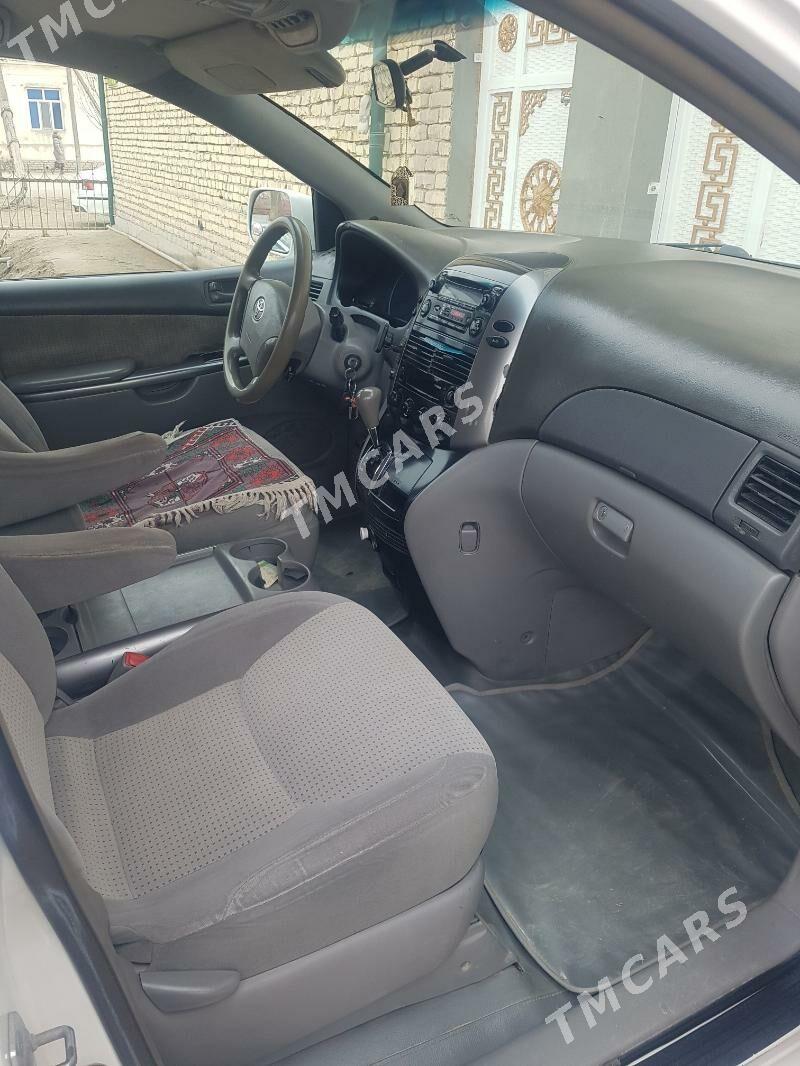 Toyota Sienna 2008 - 190 000 TMT - Гурбансолтан Едже - img 3