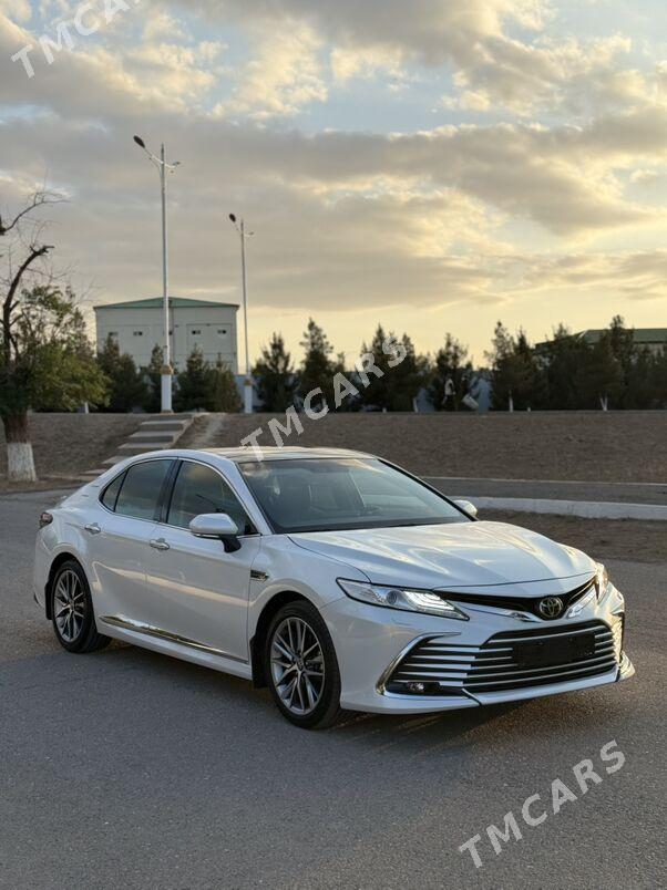 Toyota Camry 2023 - 607 000 TMT - Ашхабад - img 6