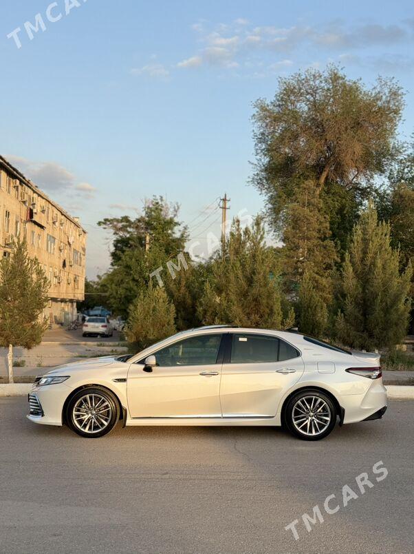 Toyota Camry 2023 - 607 000 TMT - Ашхабад - img 2