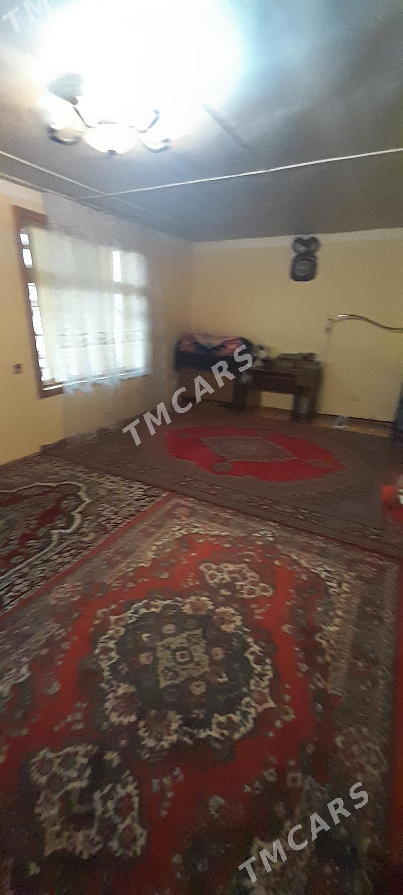 Kwartira bar - Hitrowka - img 1