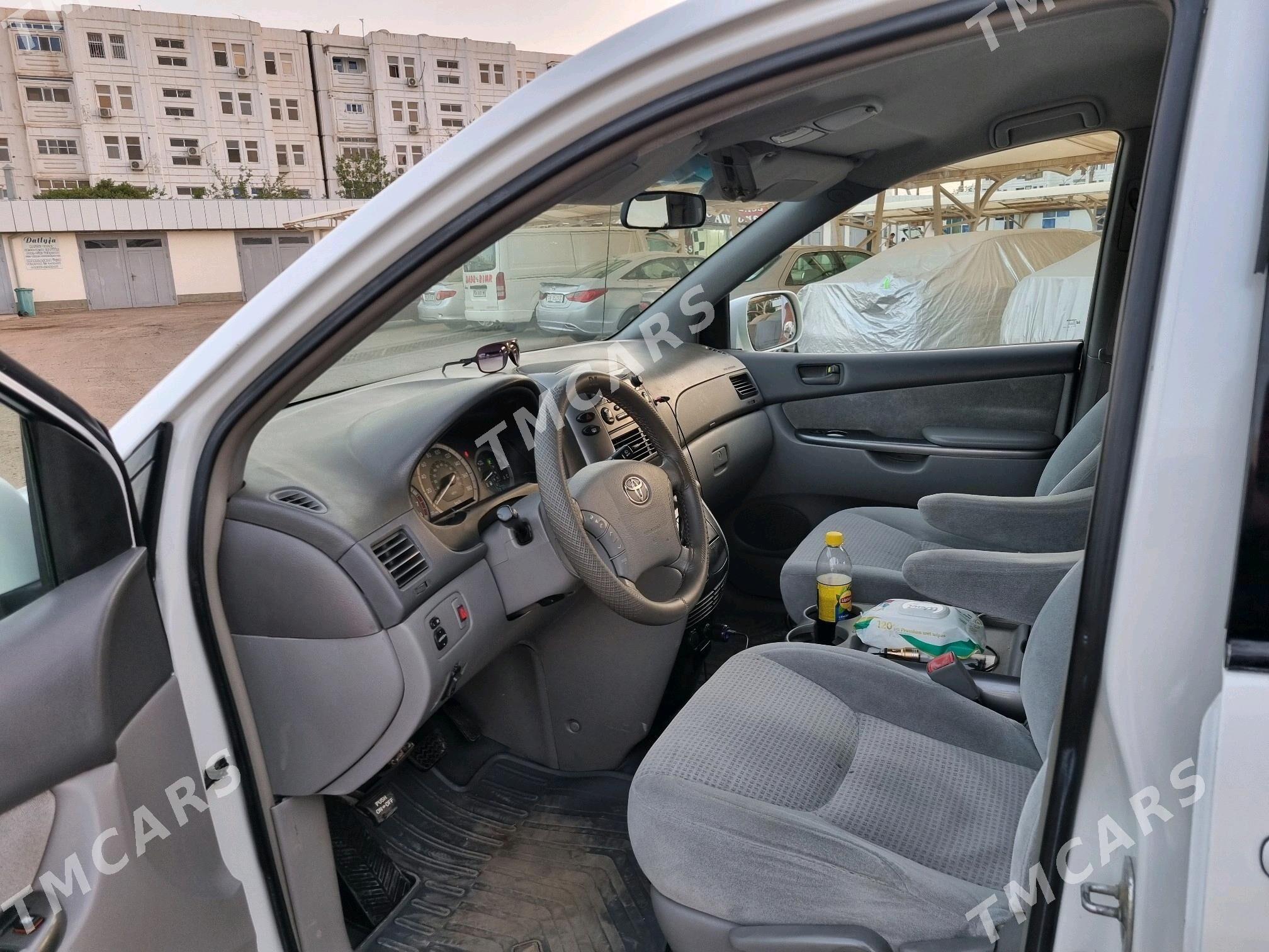 Toyota Sienna 2008 - 230 000 TMT - Daşoguz - img 2