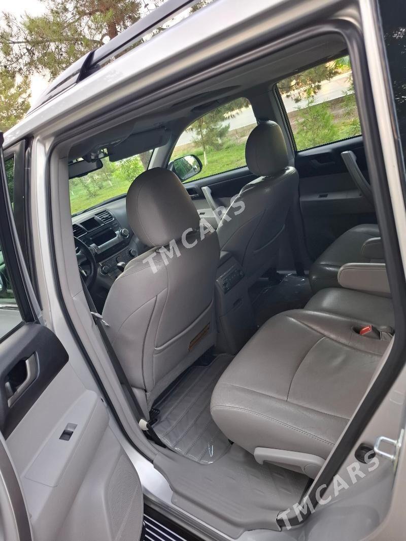 Toyota Highlander 2011 - 340 000 TMT - Туркменабат - img 9