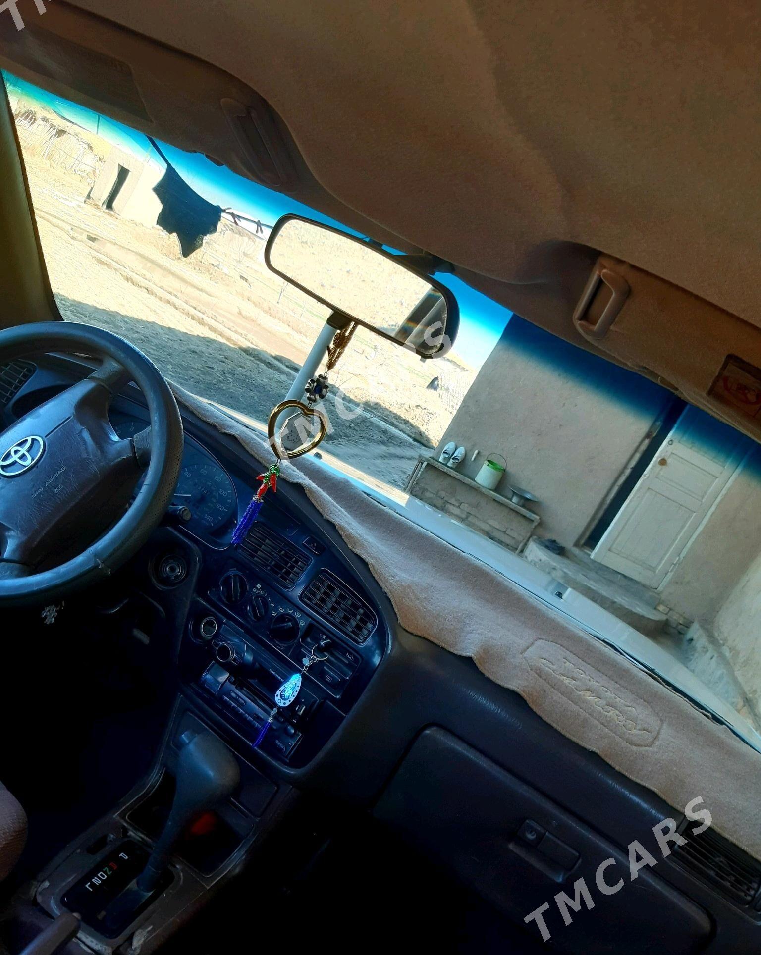 Toyota Camry 1993 - 50 000 TMT - Şabat etr. - img 3