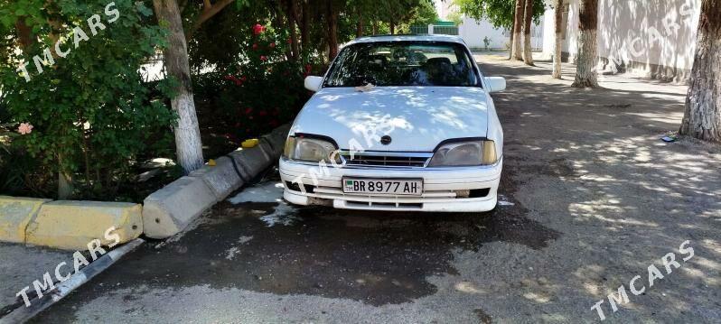 Opel Omega 1993 - 25 000 TMT - Bekrewe - img 2