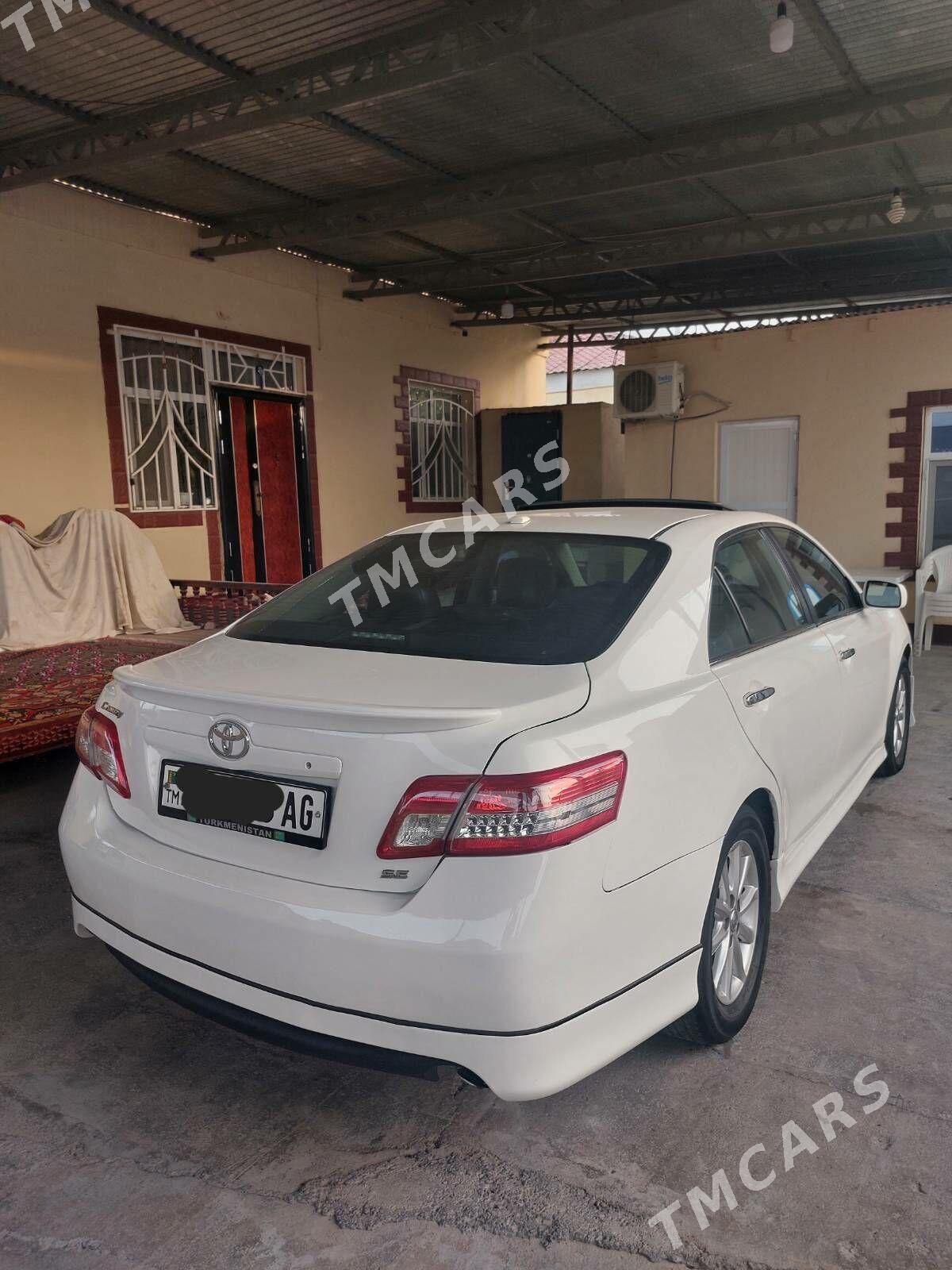 Toyota Camry 2011 - 190 000 TMT - Büzmeýin - img 6