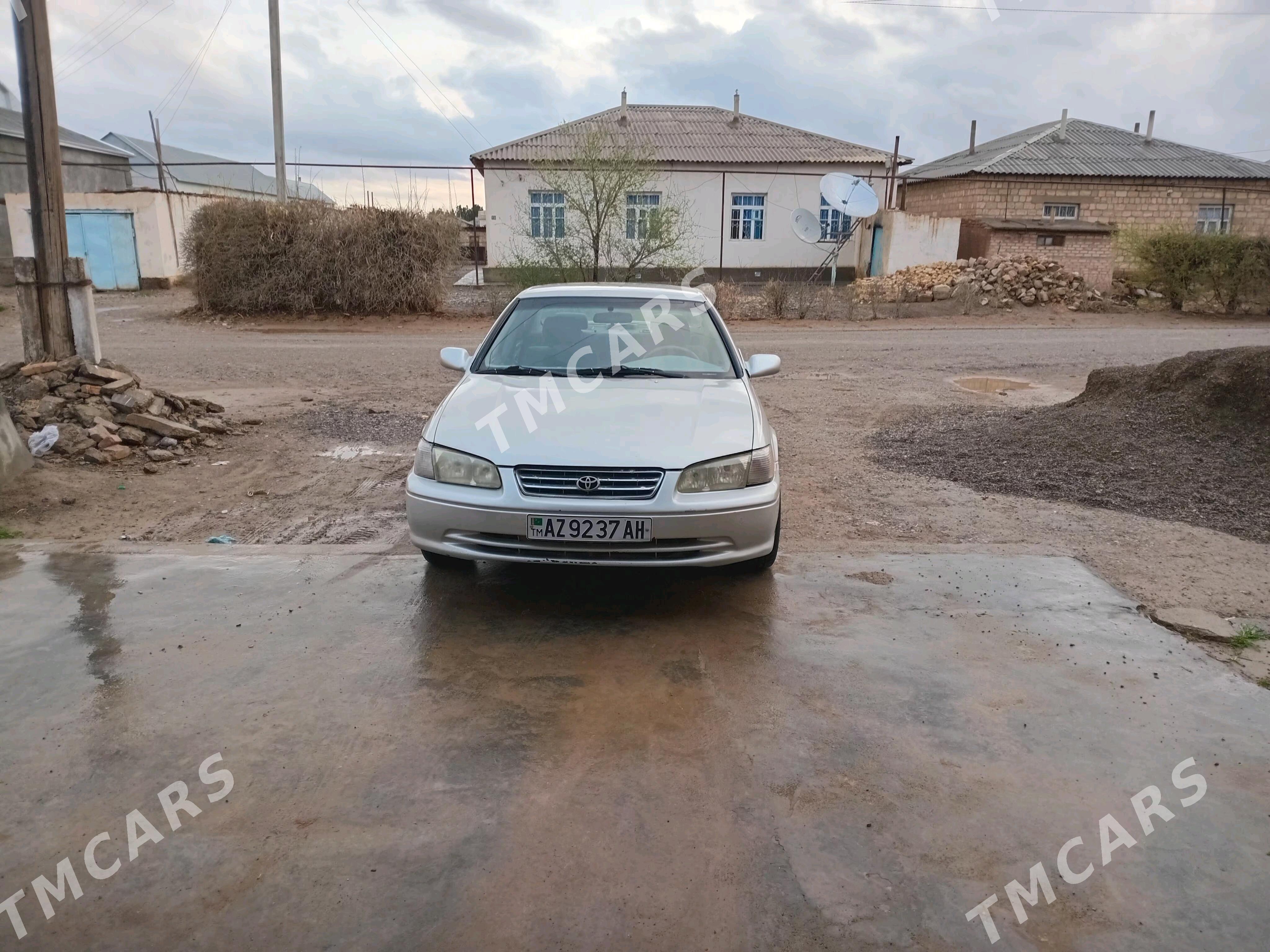 Toyota Camry 2000 - 100 000 TMT - Tejen - img 3