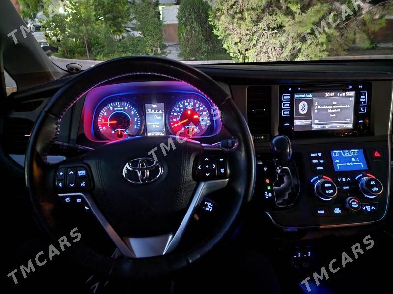 Toyota Sienna 2017 - 390 000 TMT - Ашхабад - img 4