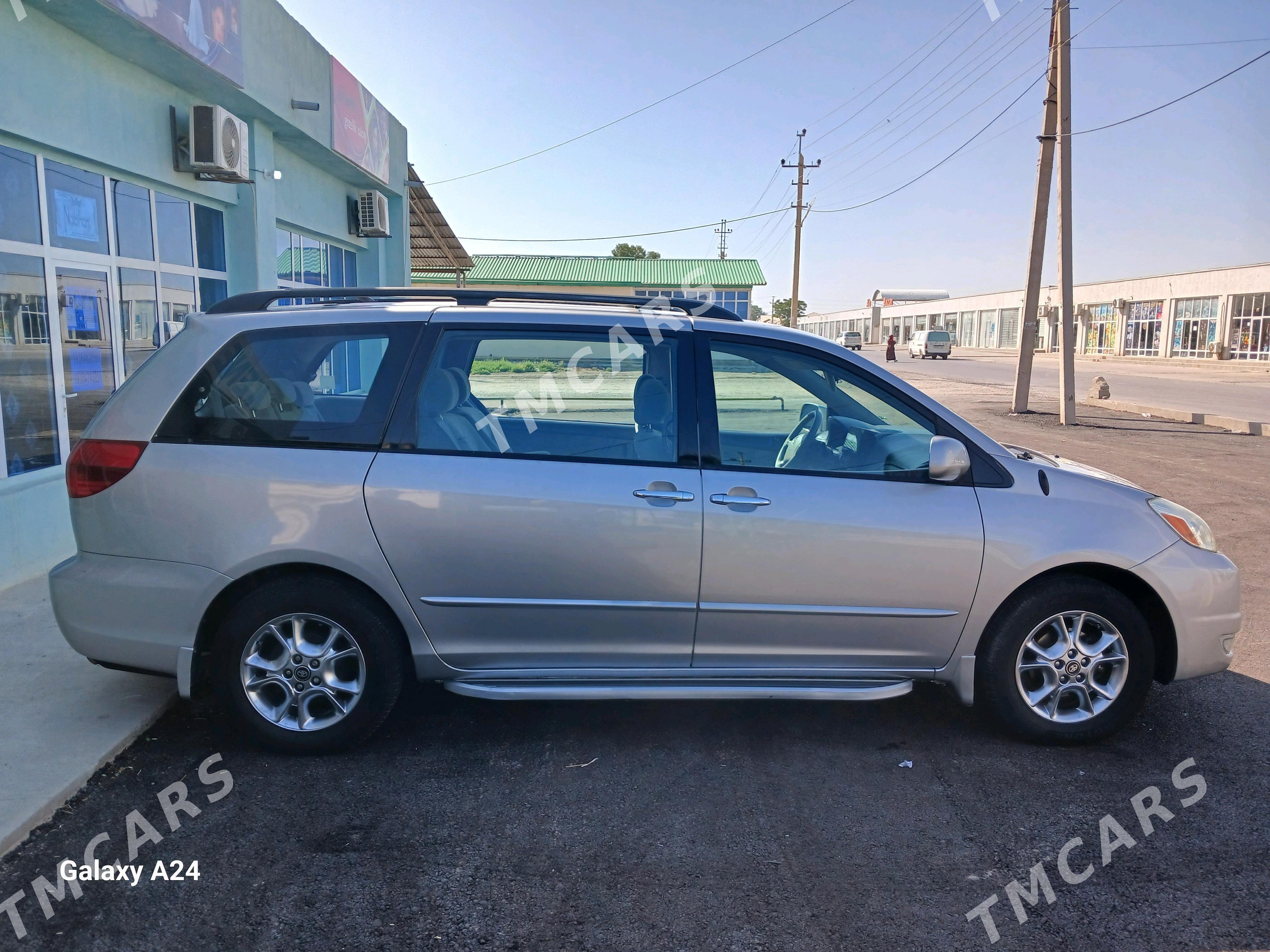 Toyota Sienna 2004 - 205 000 TMT - Кака - img 5